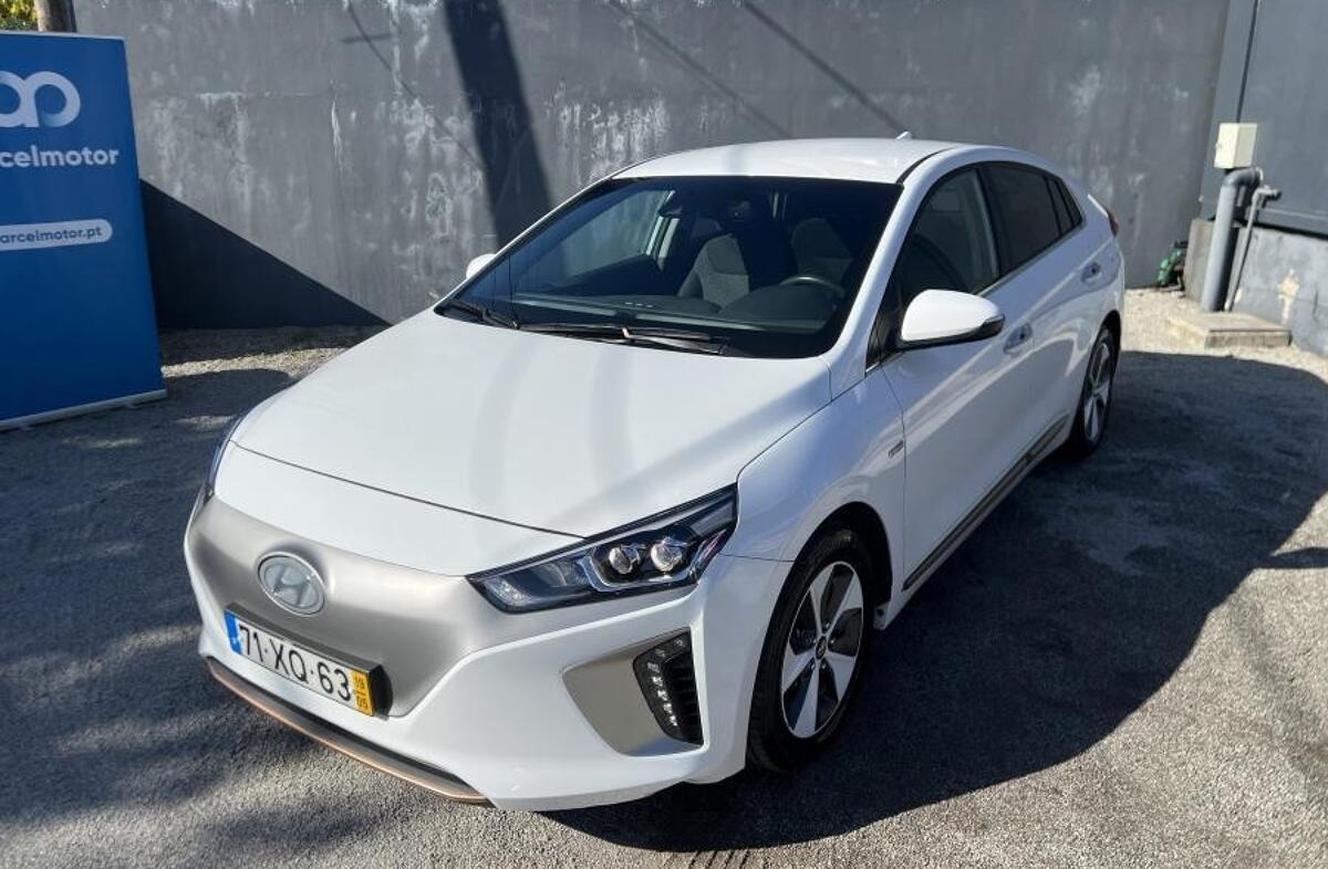 HYUNDAI Ioniq EV 28kWh Eletric Tech