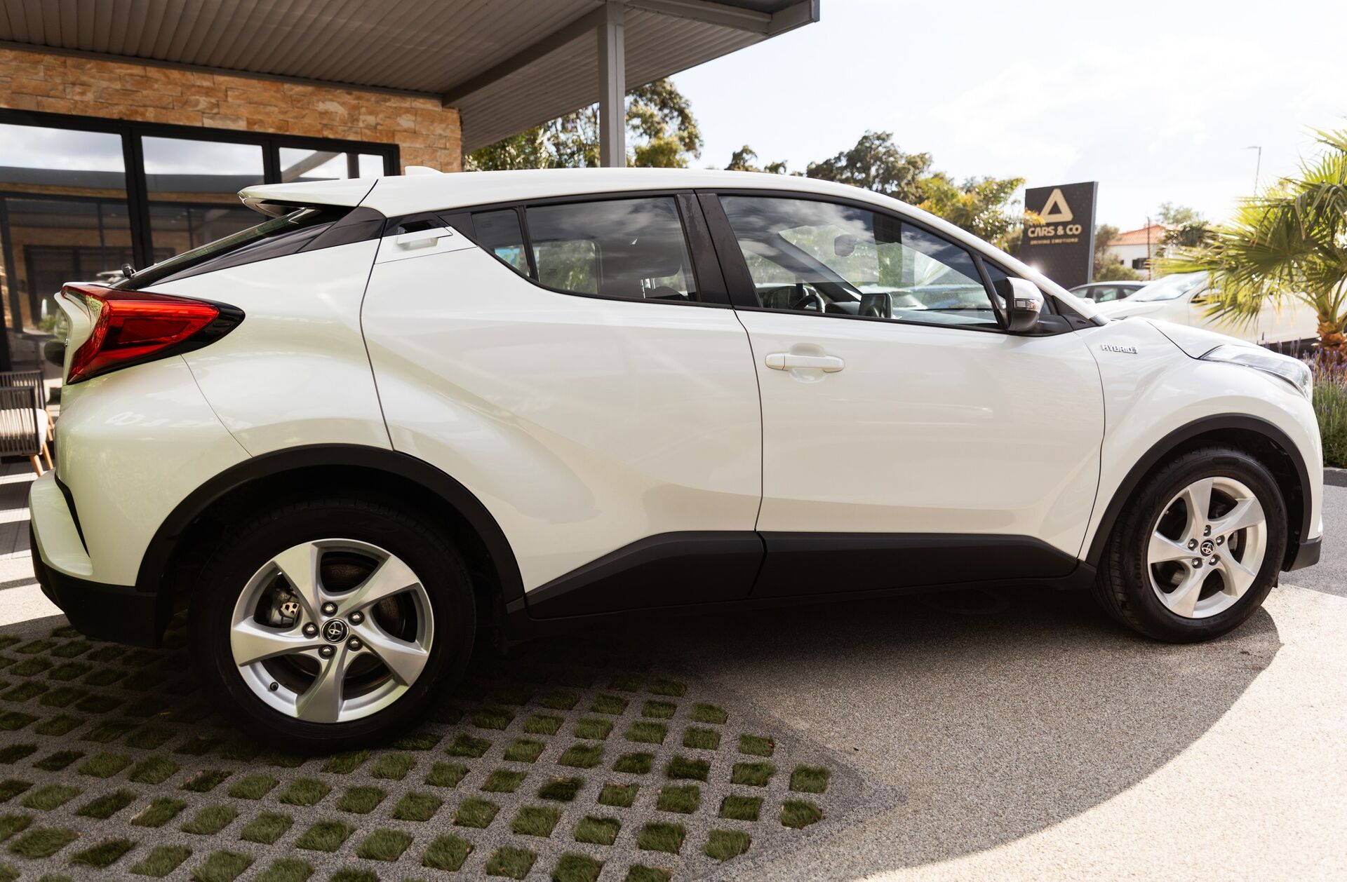 TOYOTA C-HR 1.8 HSD Comfort+P.Style