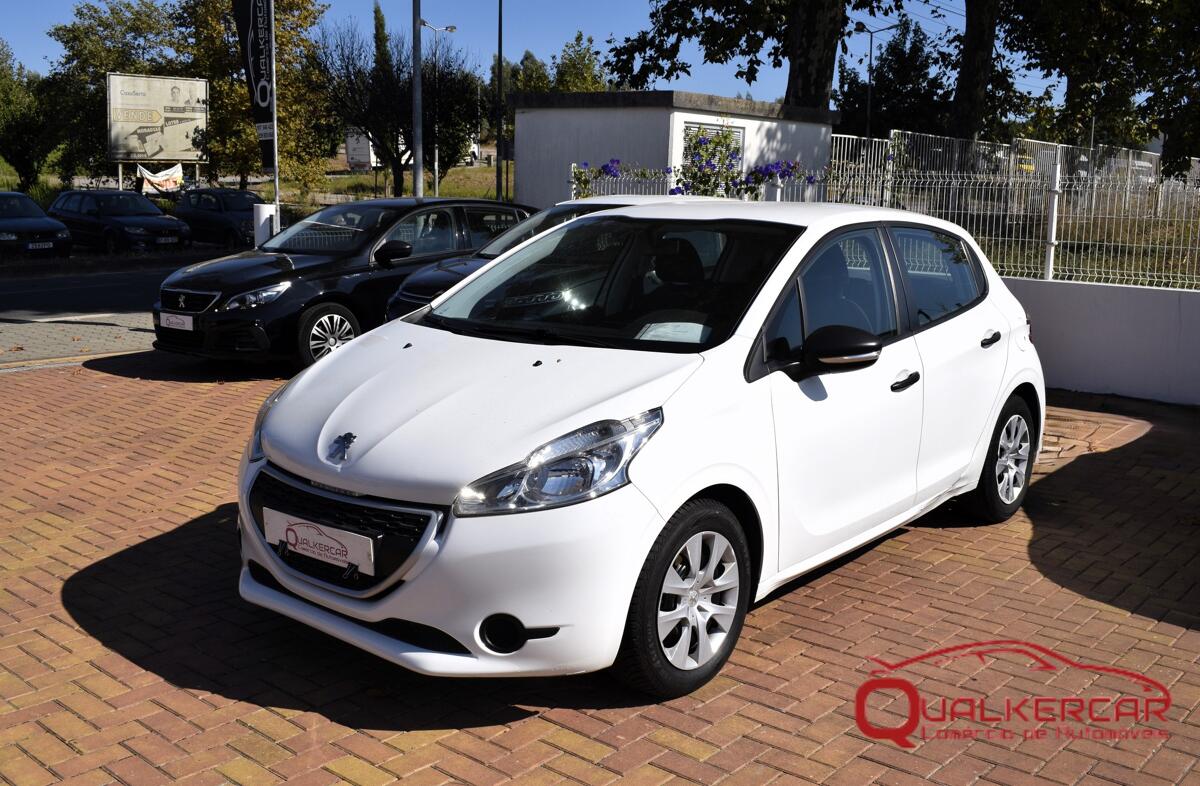 PEUGEOT 208 1.4 HDi Allure