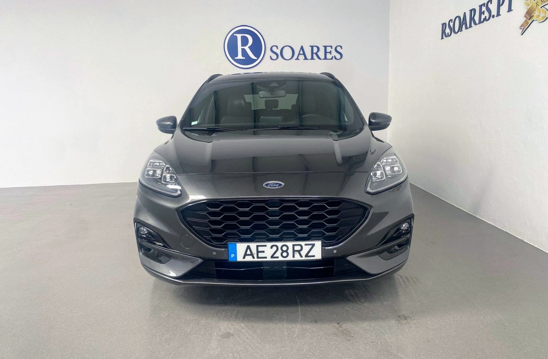 FORD Kuga 2.0 TDCi EcoBlue ST-Line X