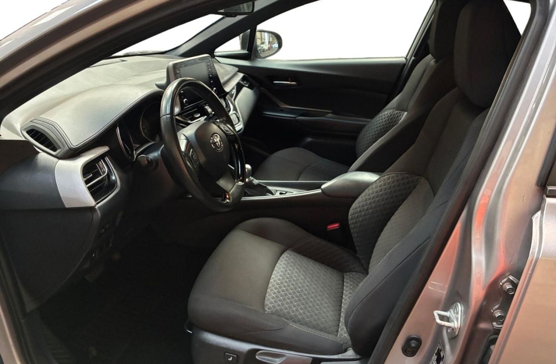 TOYOTA C-HR 1.8 Hybrid Exclusive