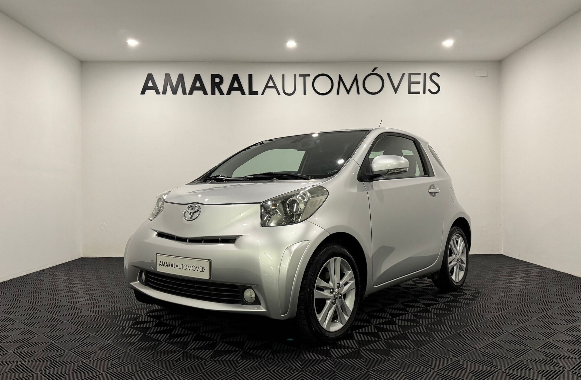 TOYOTA IQ 1.33 VVT-i