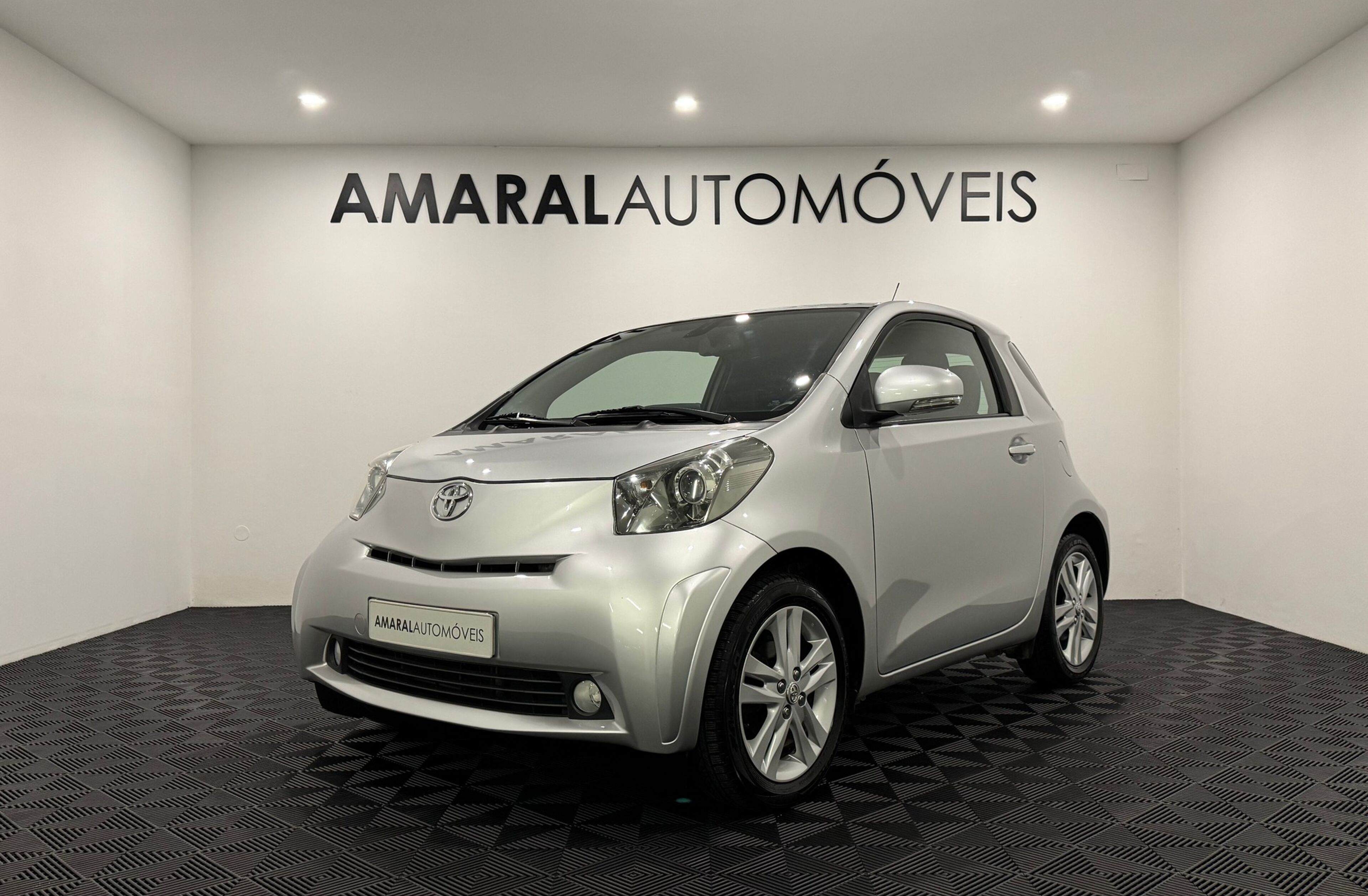 TOYOTA IQ 1.33 VVT-i