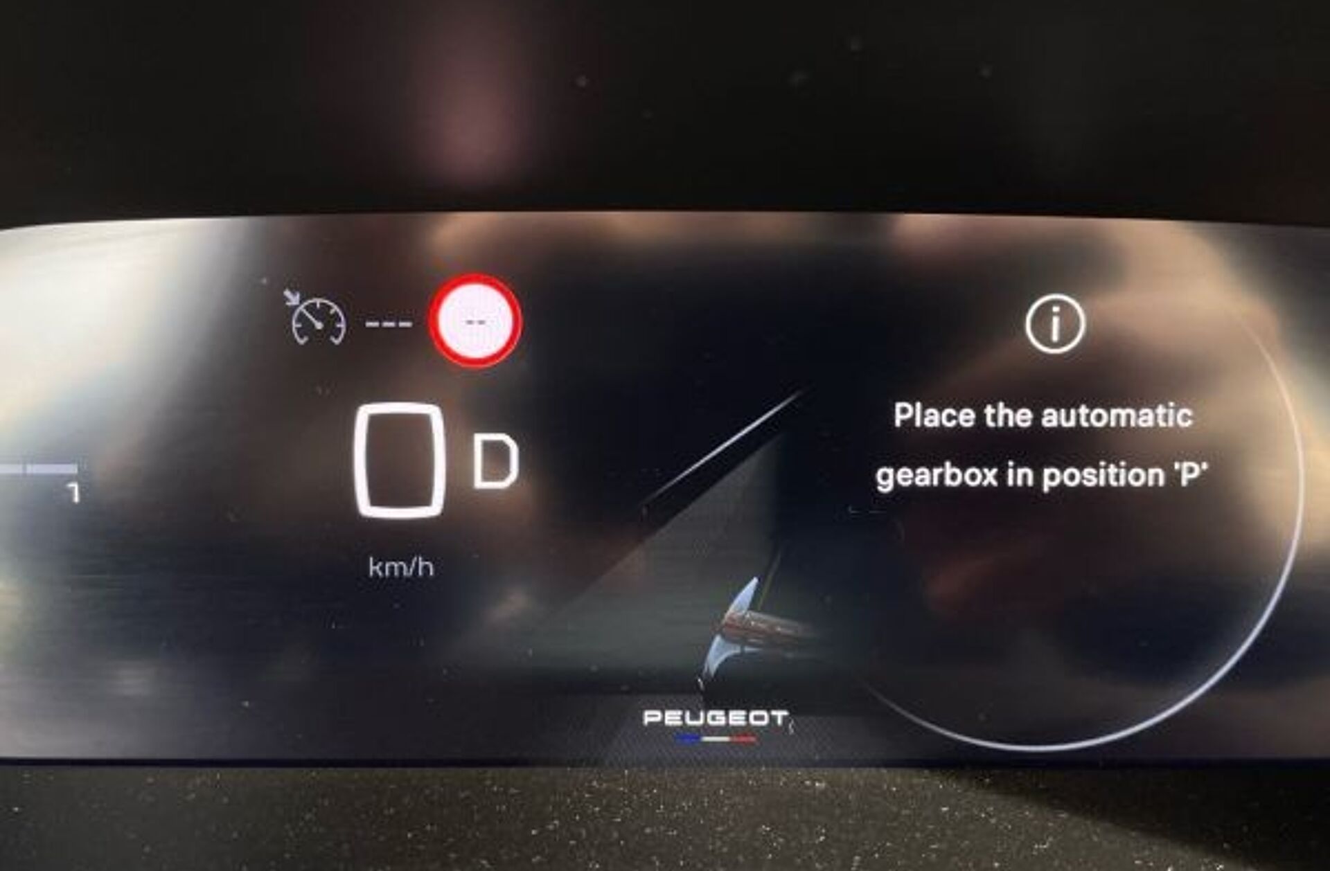 PEUGEOT 2008 1.2 Hybrid Allure e-DCS6