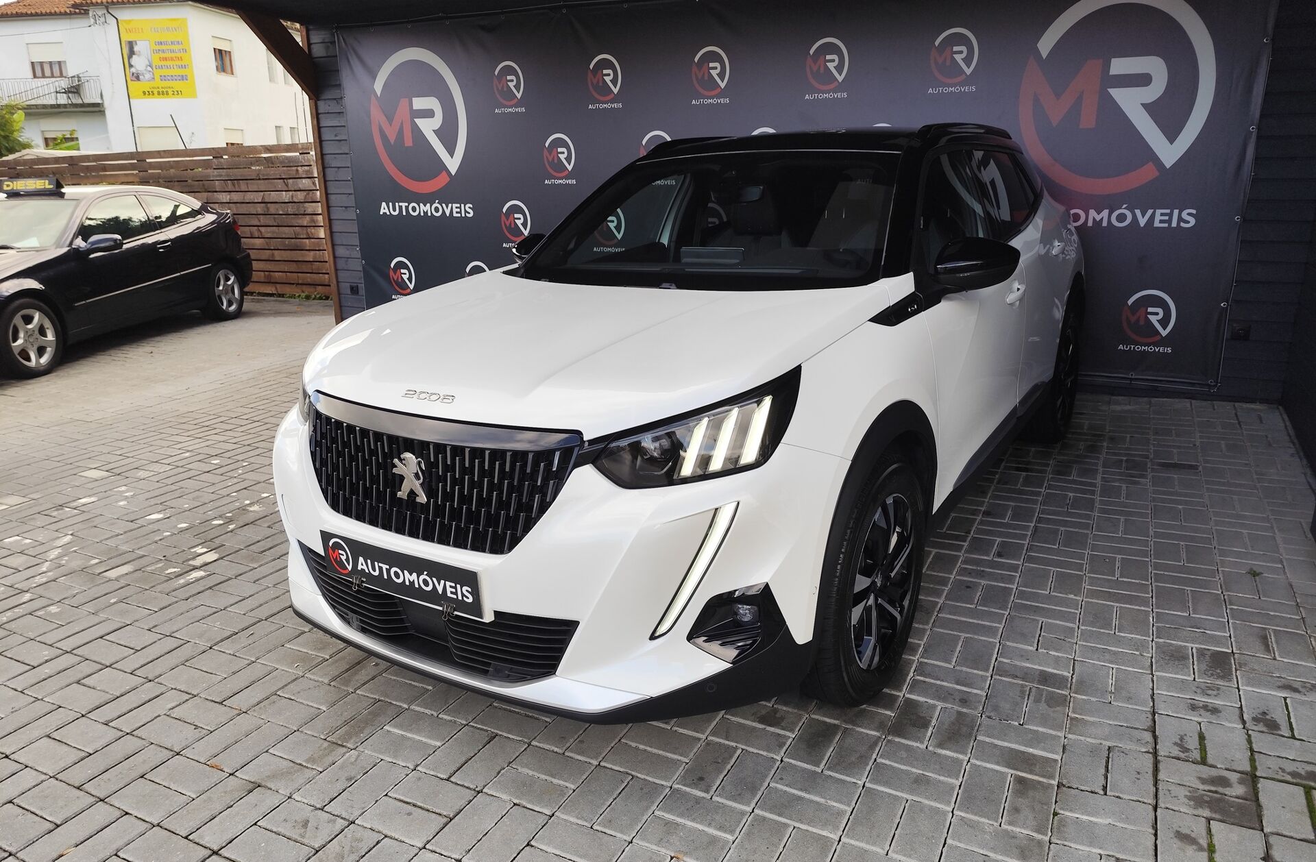 PEUGEOT 2008 1.2 PureTech GT