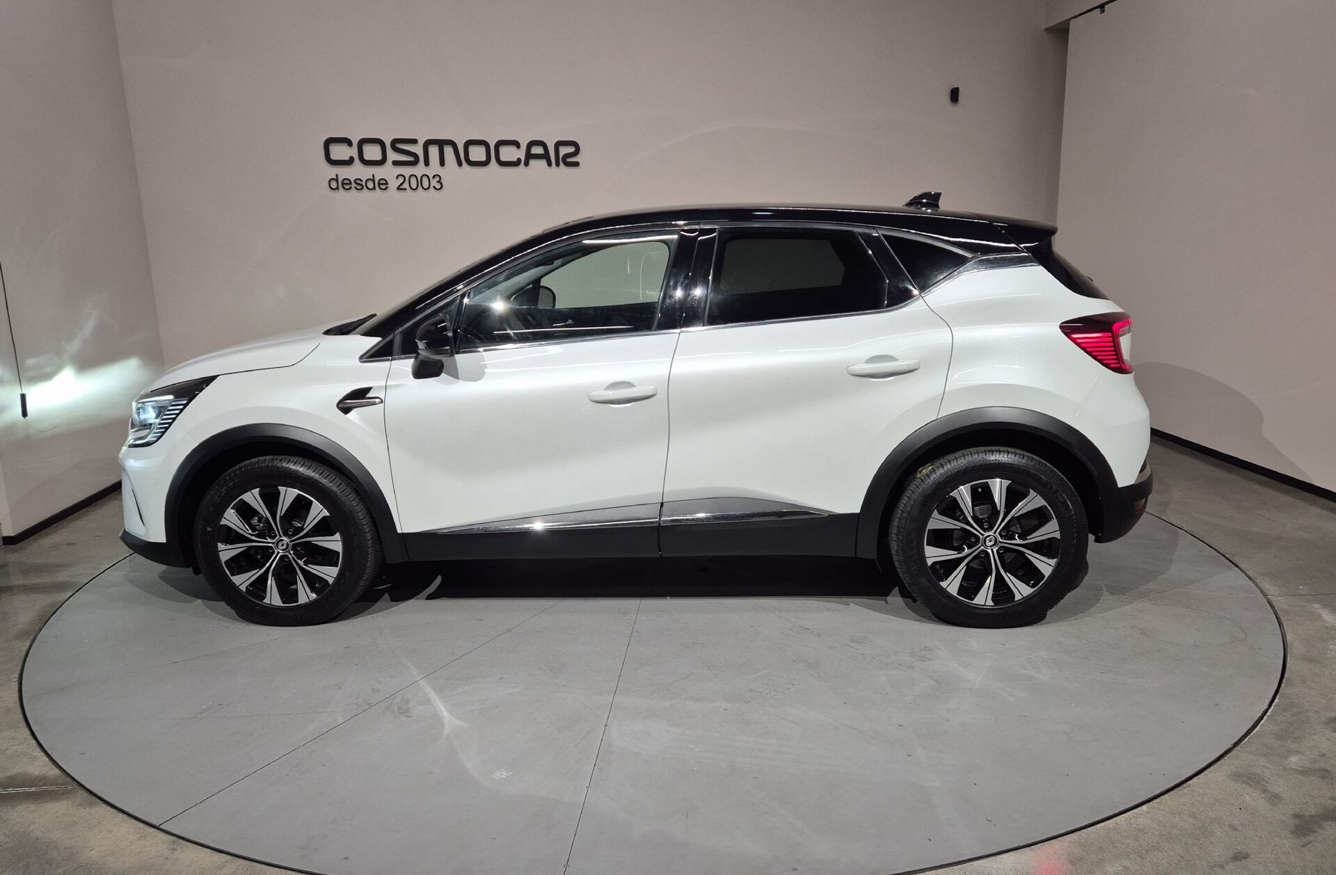 RENAULT Captur 1.0 TCe Intens