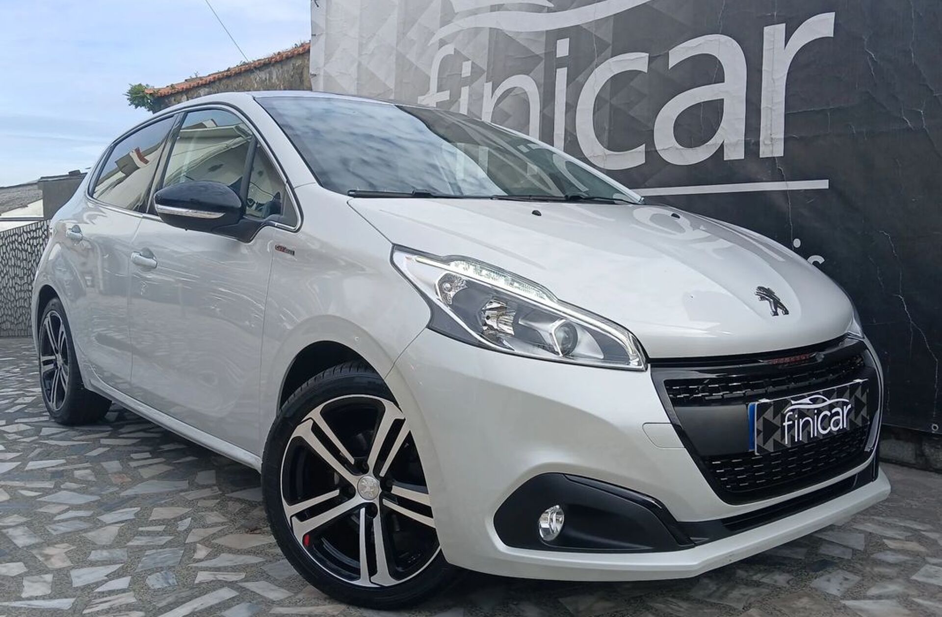 PEUGEOT 208 1.2 PureTech GT Line