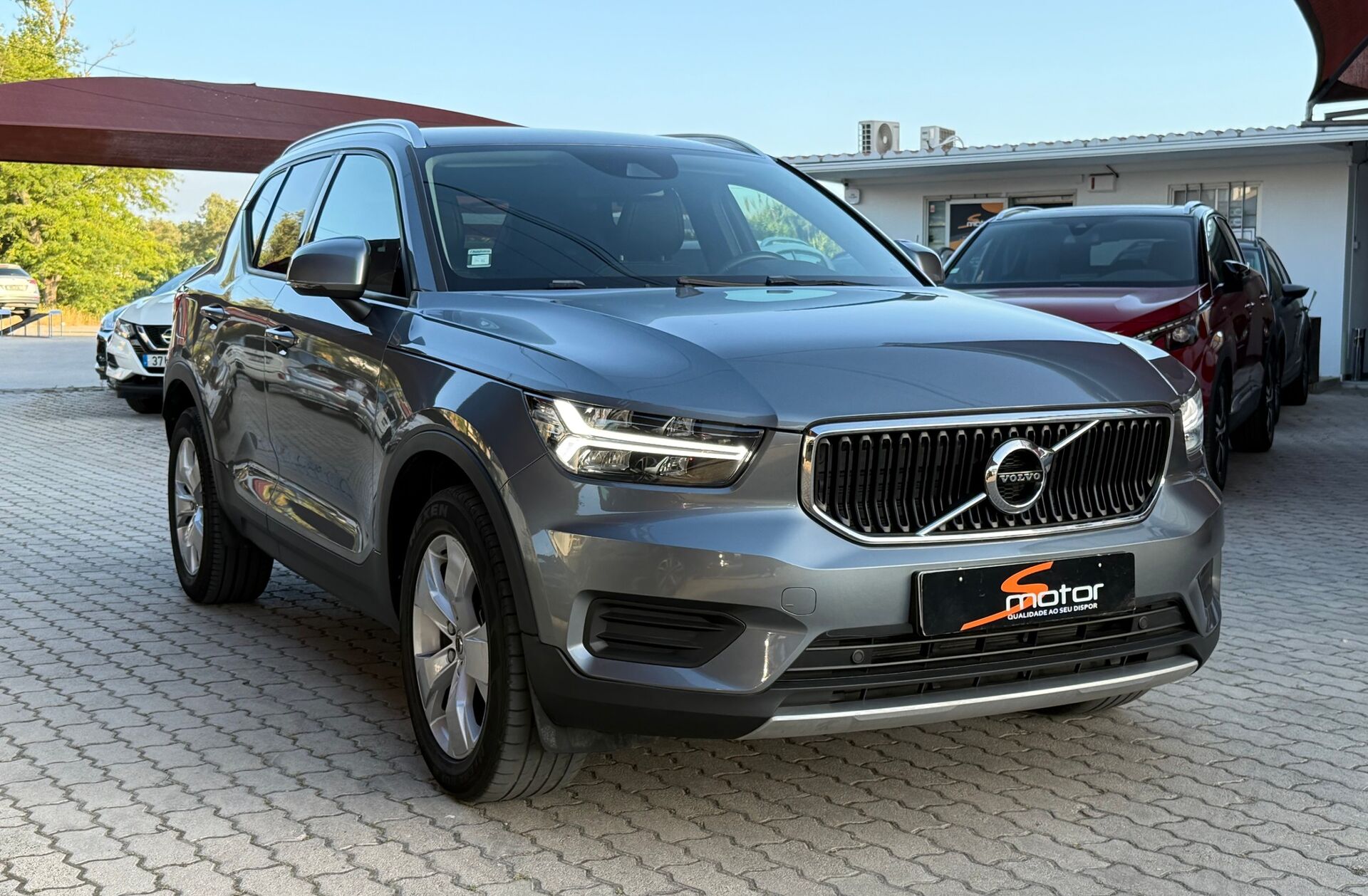 VOLVO XC40 2.0 D3 Momentum Plus
