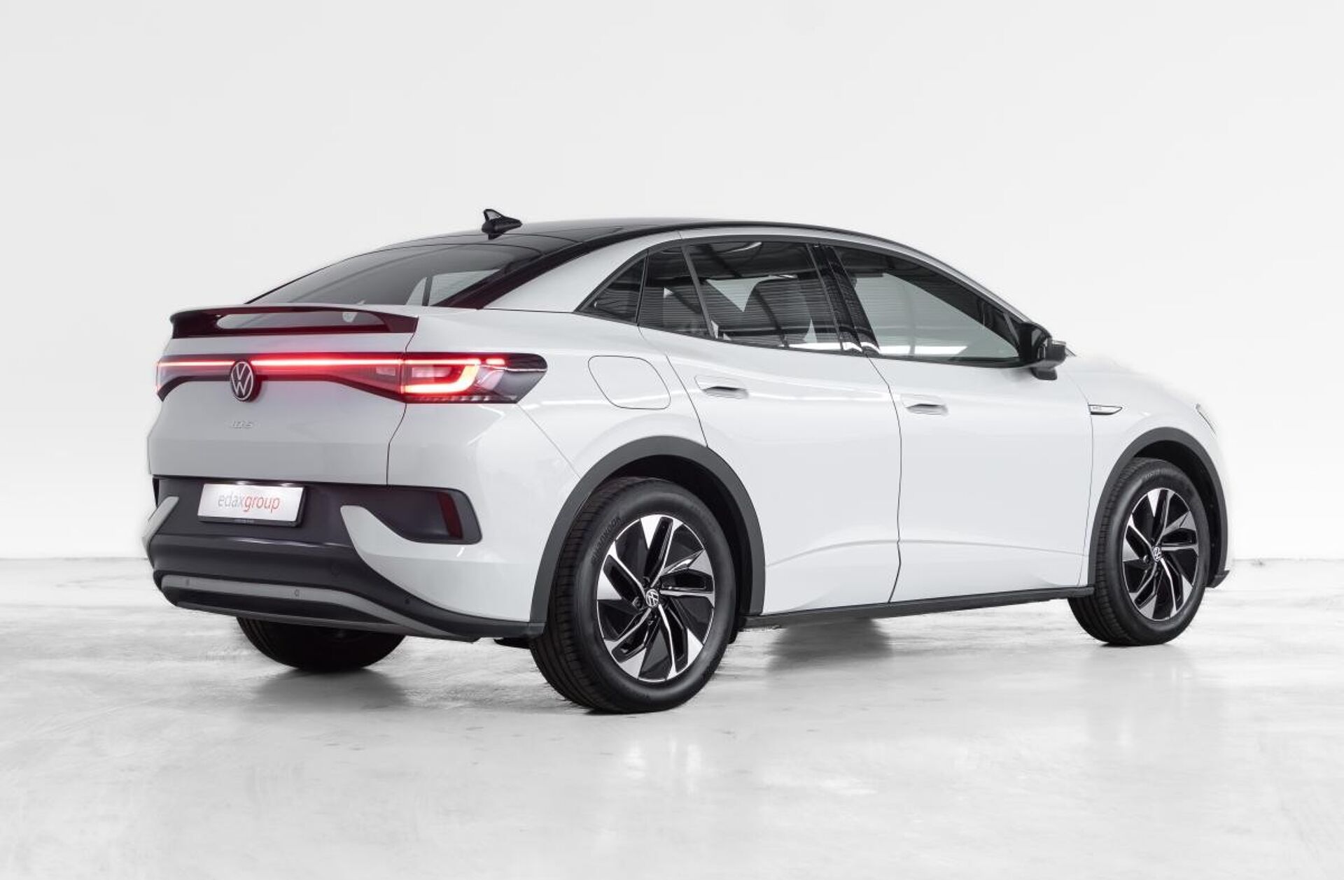 VOLKSWAGEN ID.5 77 kWh Pro