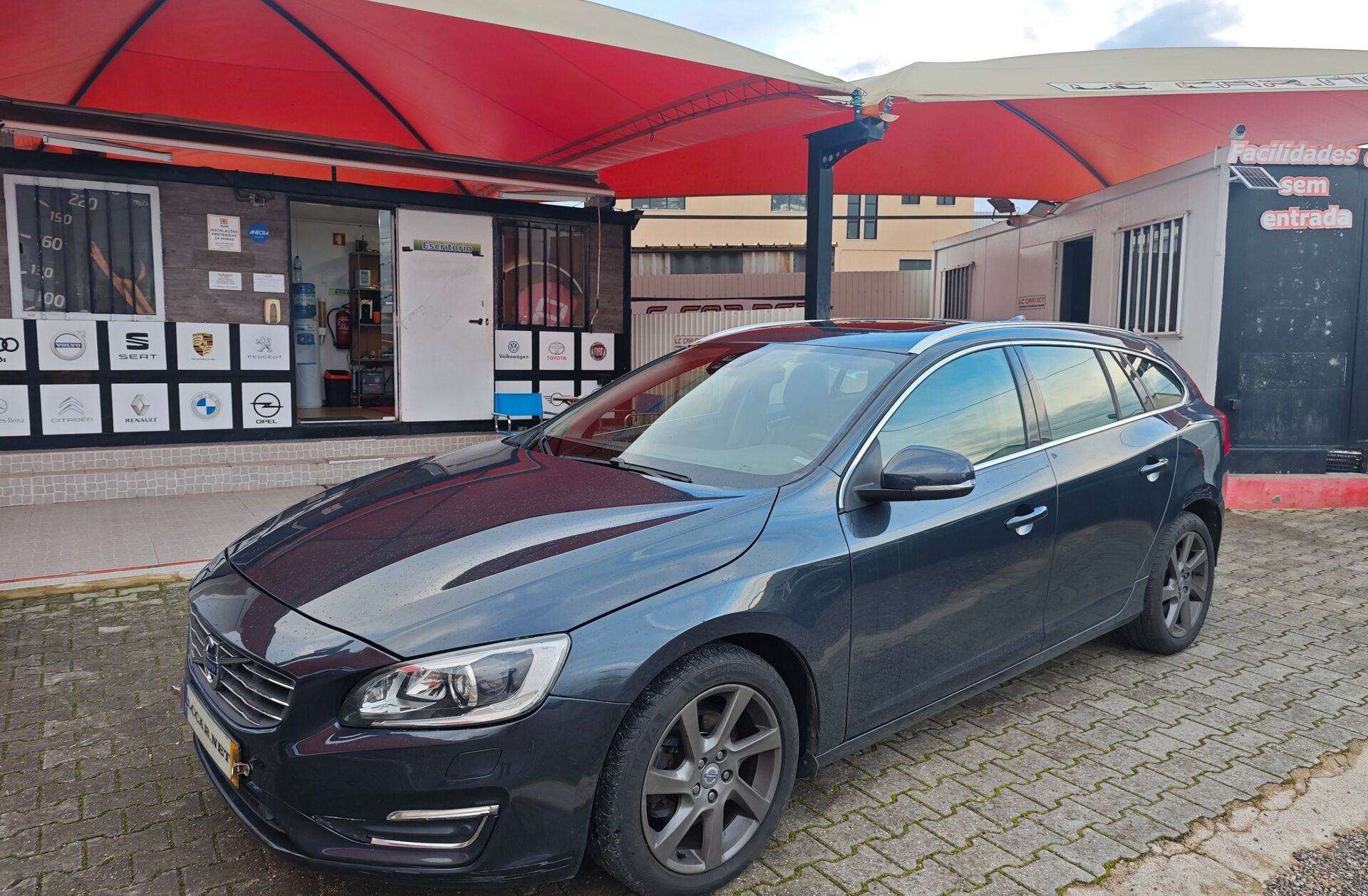 VOLVO V60 2.0 D4 Summum Geartronic