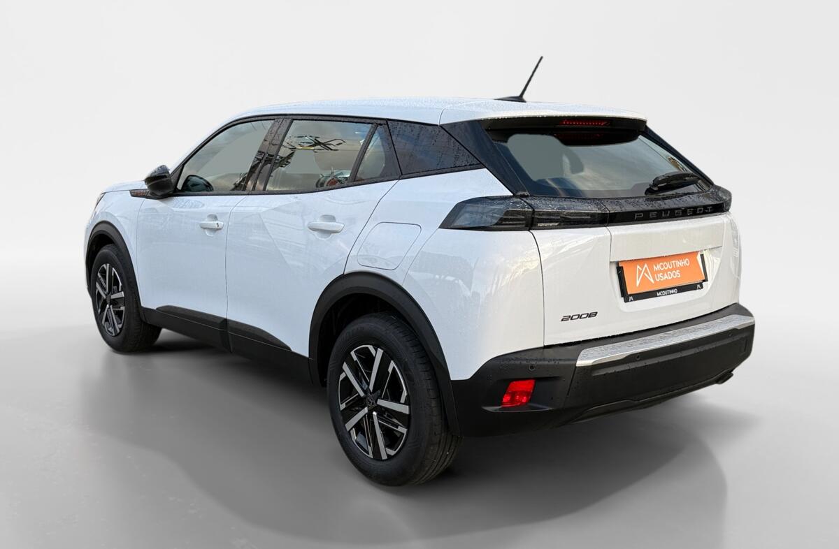 PEUGEOT 2008 1.2 PureTech Style