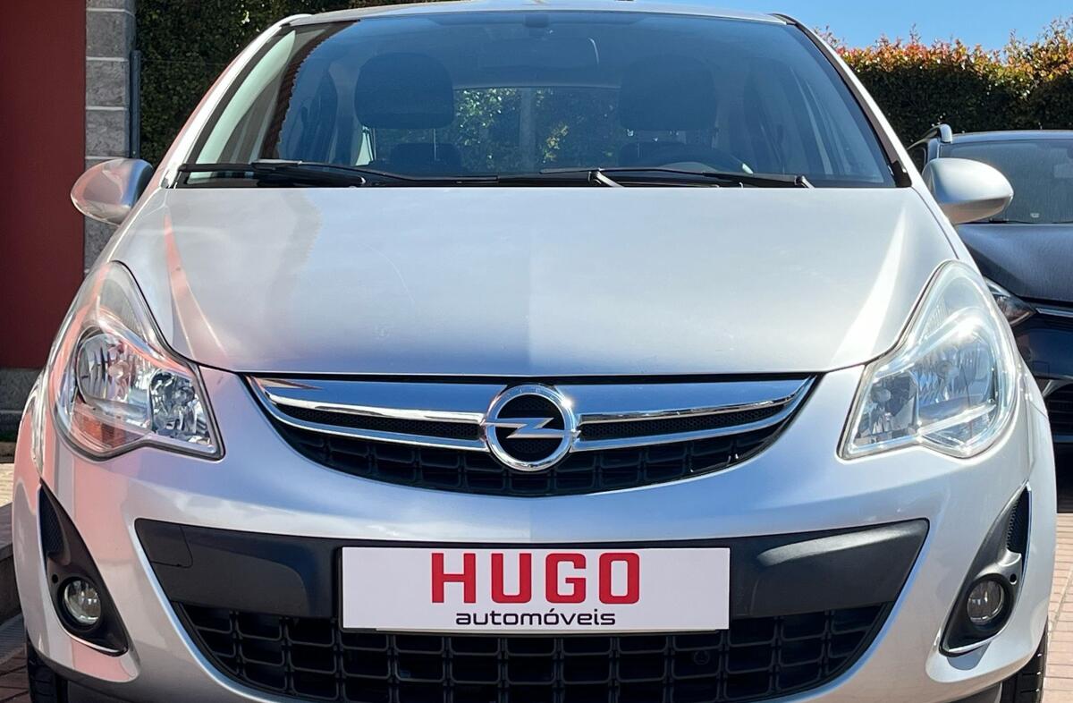 OPEL Corsa D Corsa 1.2 Cosmo Easytronic 125g