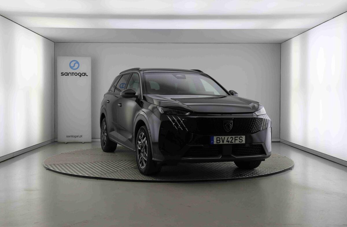 PEUGEOT 5008 1.2 Hybrid Allure e-DCS6