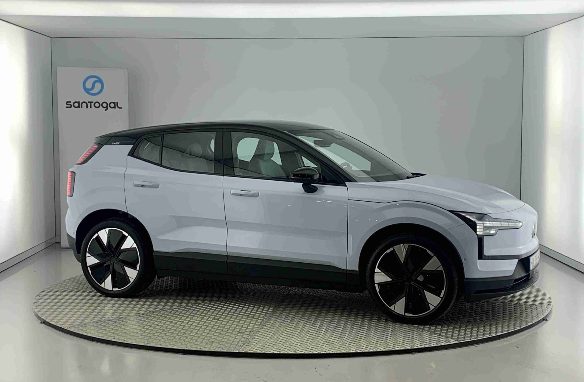 VOLVO EX30 69 kWh Twin Motor Ultra