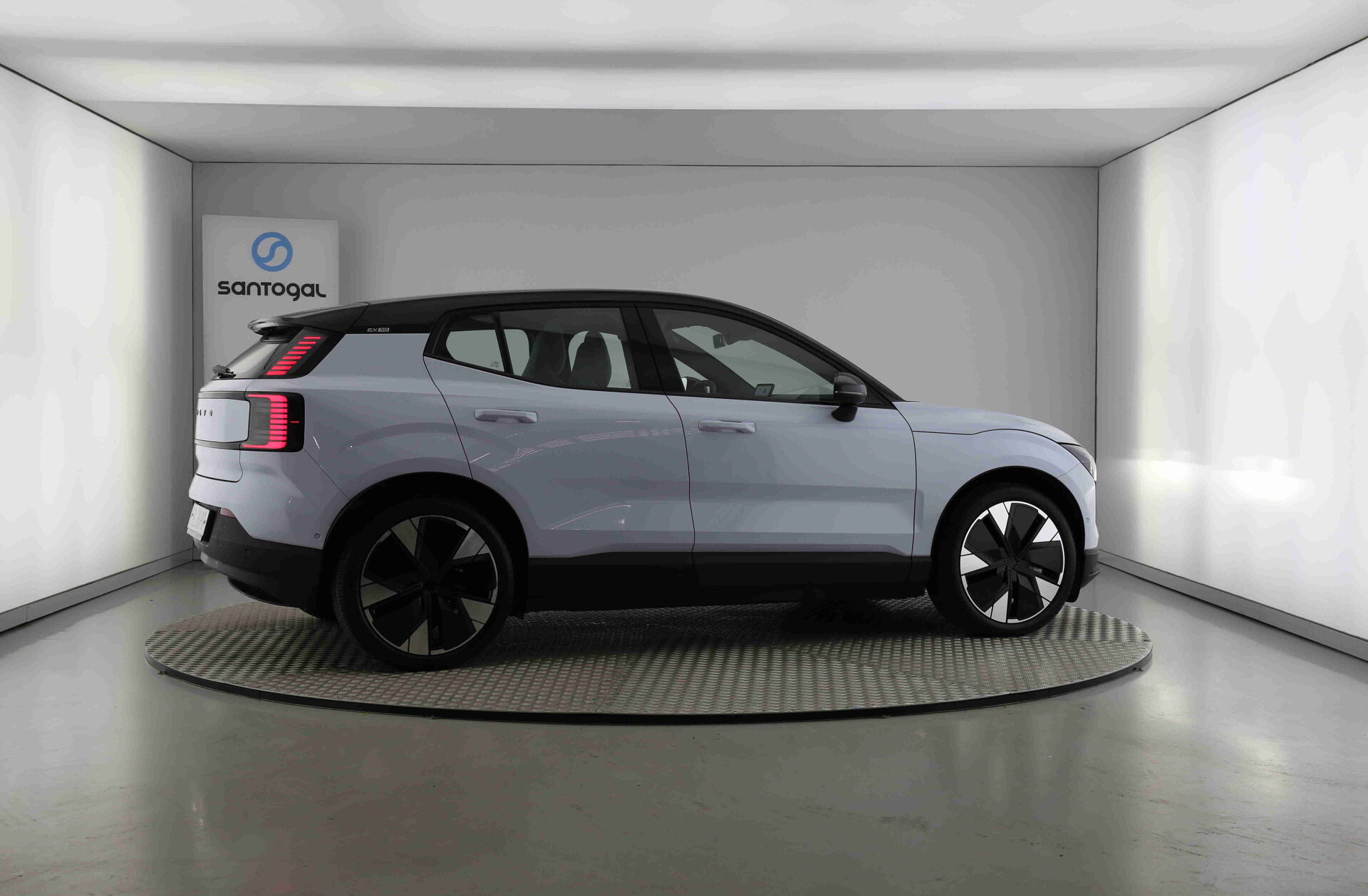 VOLVO EX30 69 kWh Twin Motor Ultra