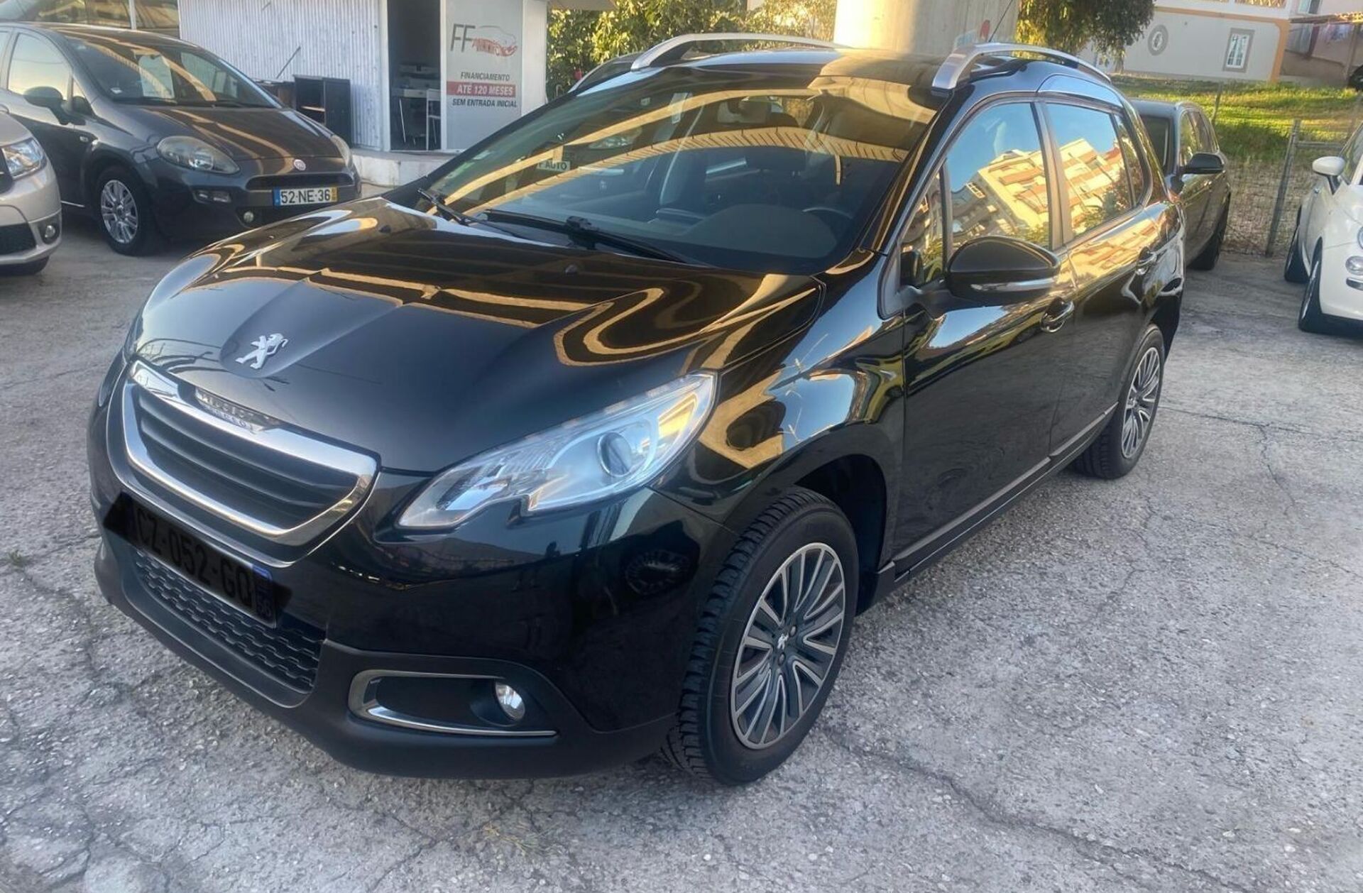 PEUGEOT 2008 1.2 VTi Allure