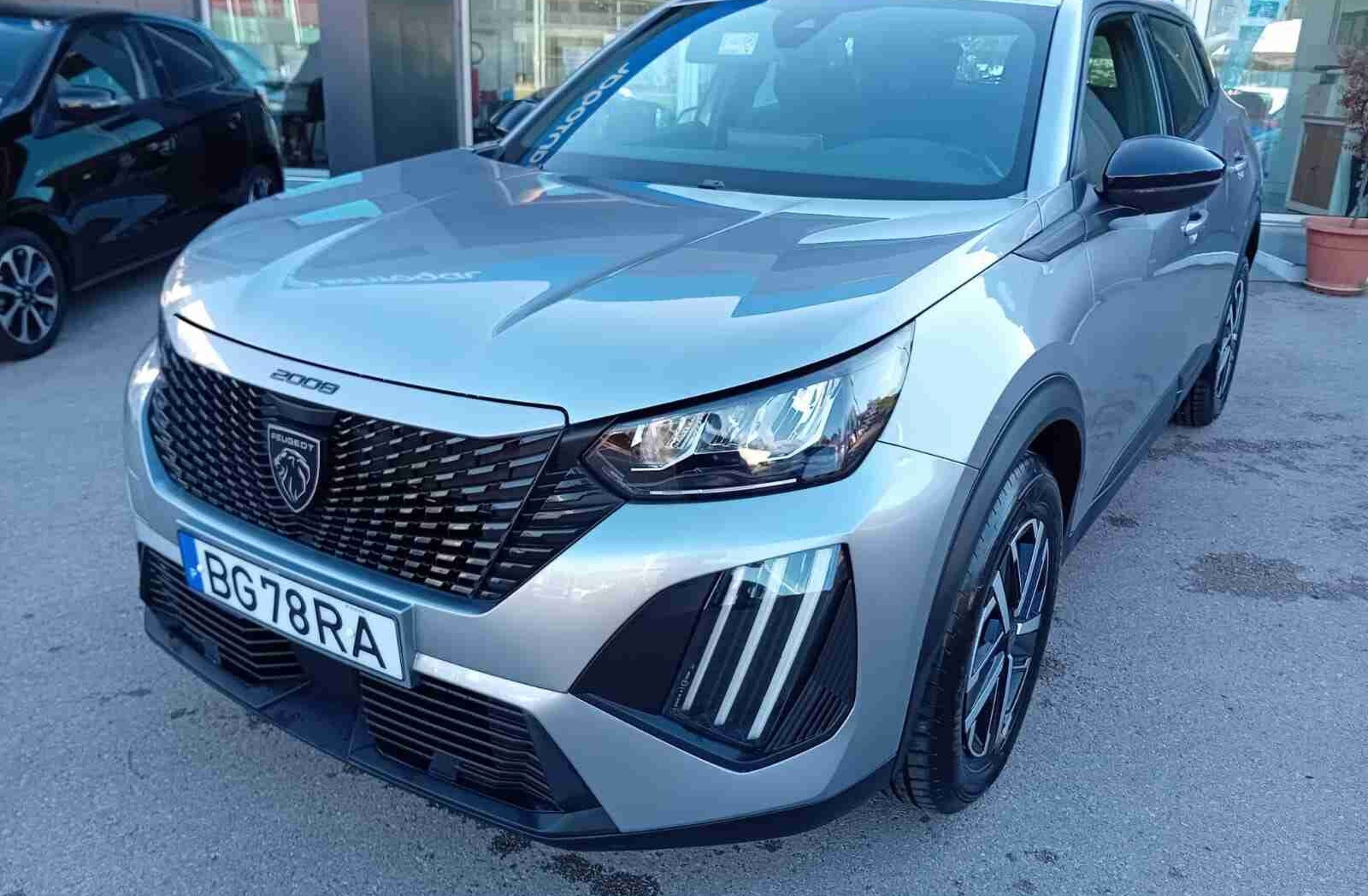 PEUGEOT 2008 2008 1.2 PureTech Active