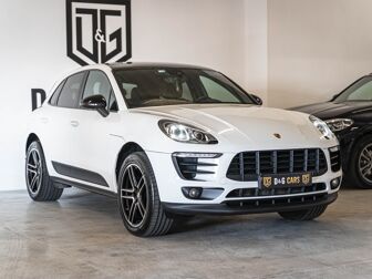 PORSCHE Macan Standard