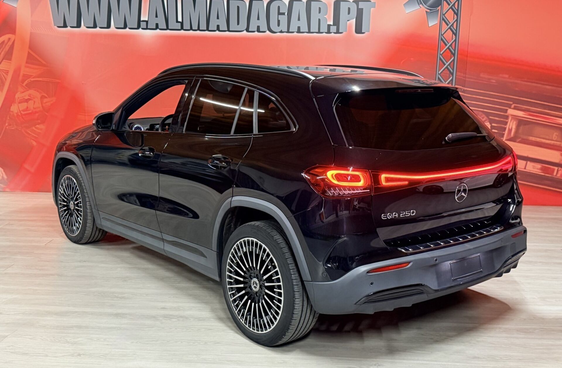 MERCEDES EQA 250 AMG Line