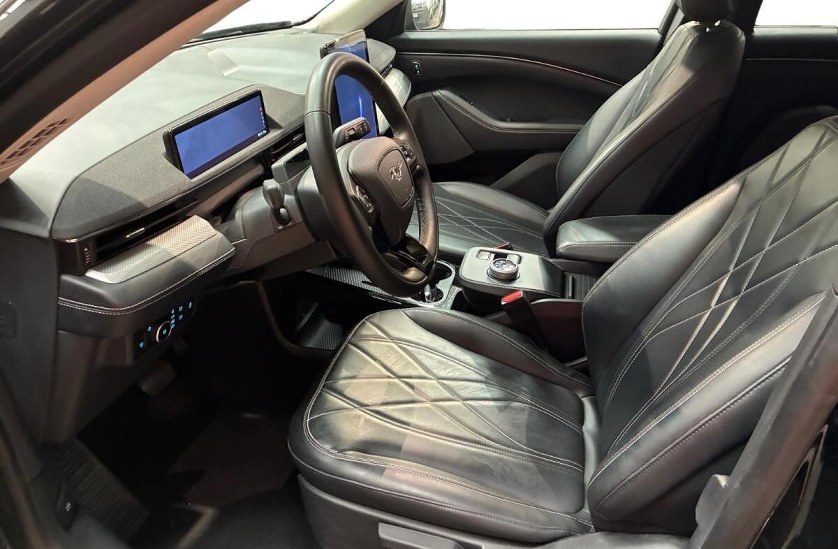 FORD Mustang Mach-E Premium