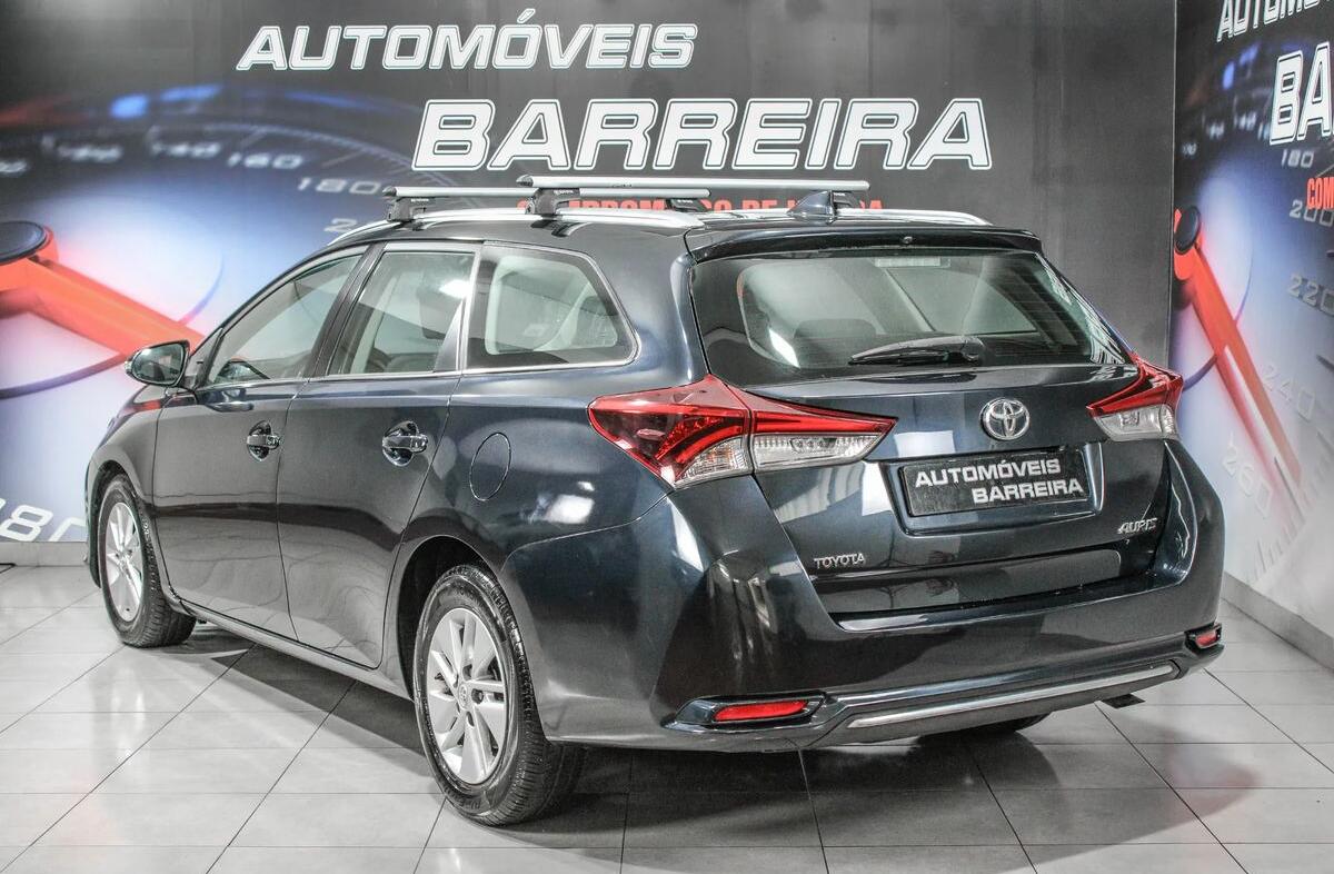 TOYOTA Auris 1.4 D-4D Comfort