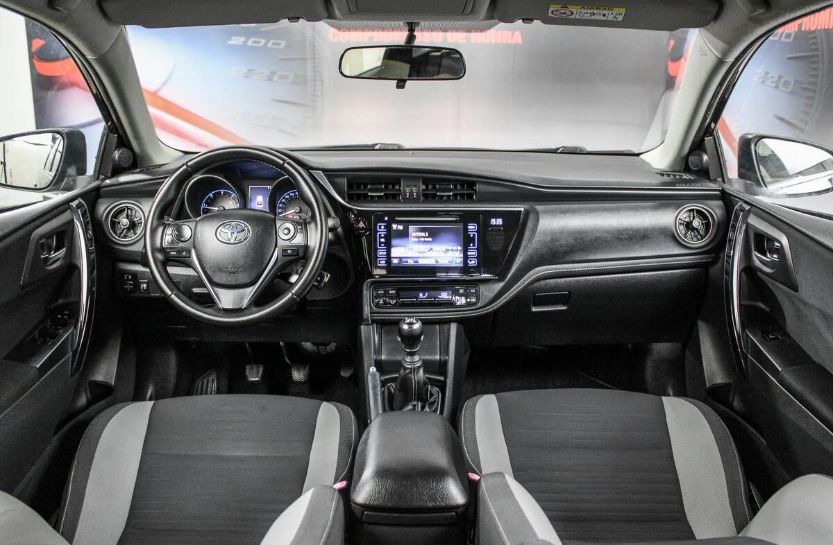 TOYOTA Auris 1.4 D-4D Comfort