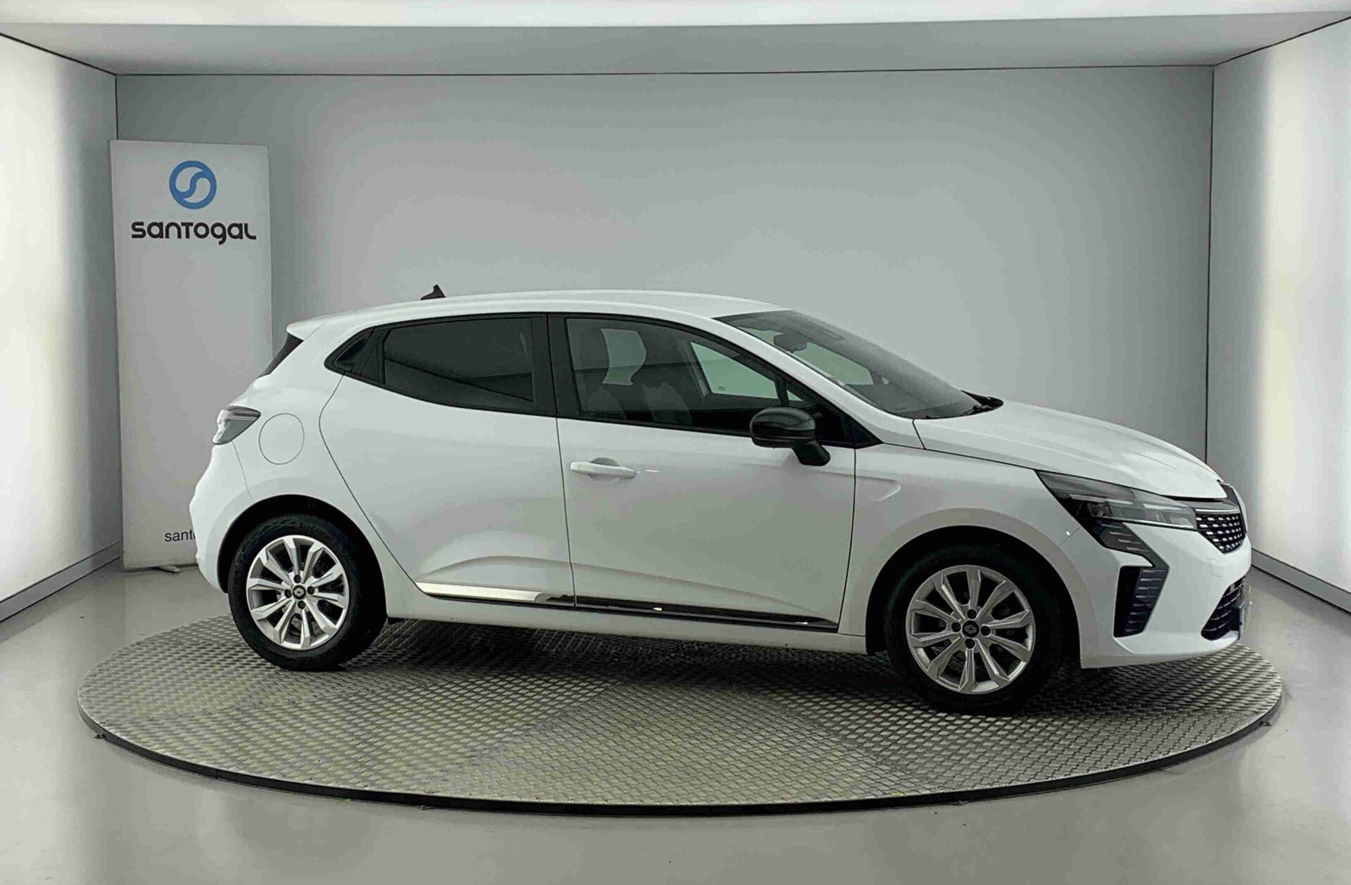 RENAULT Clio 1.0 TCe Evolution Bi-Fuel