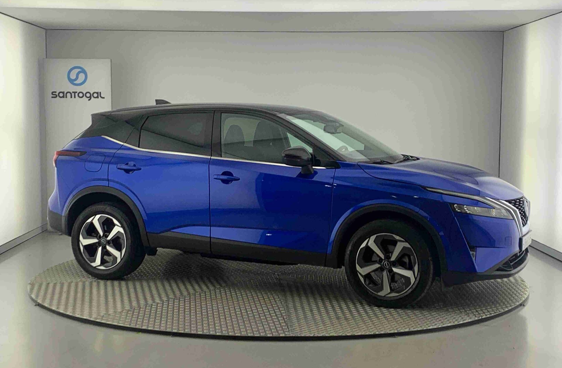 NISSAN Qashqai 1.3 DIG-T N-Connecta LED+TT Xtronic