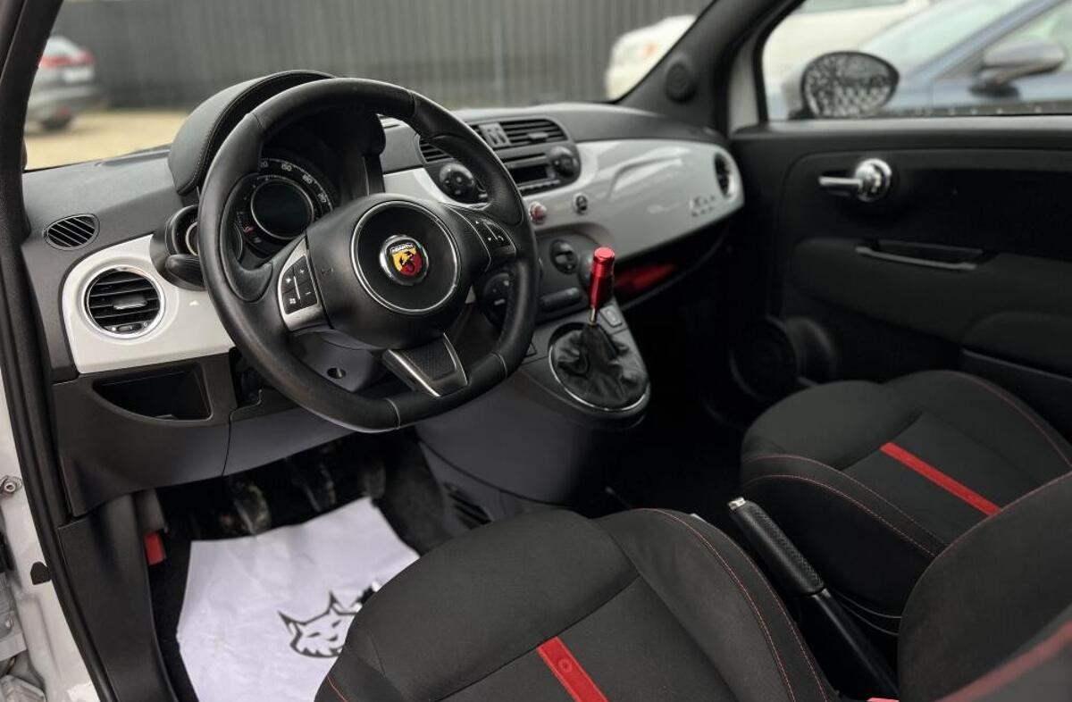 FIAT 500 1.4 T-Jet Abarth