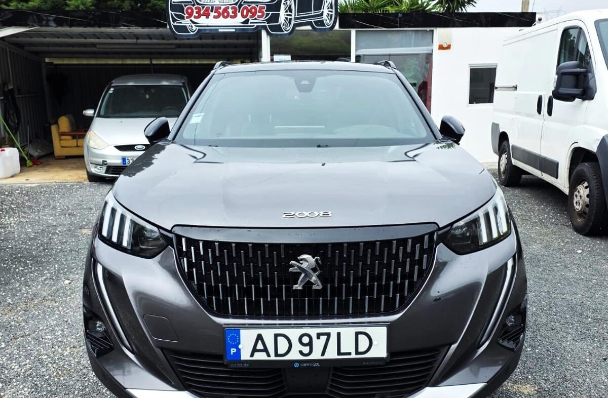 PEUGEOT 2008 1.5 BlueHDi GT Line EAT8
