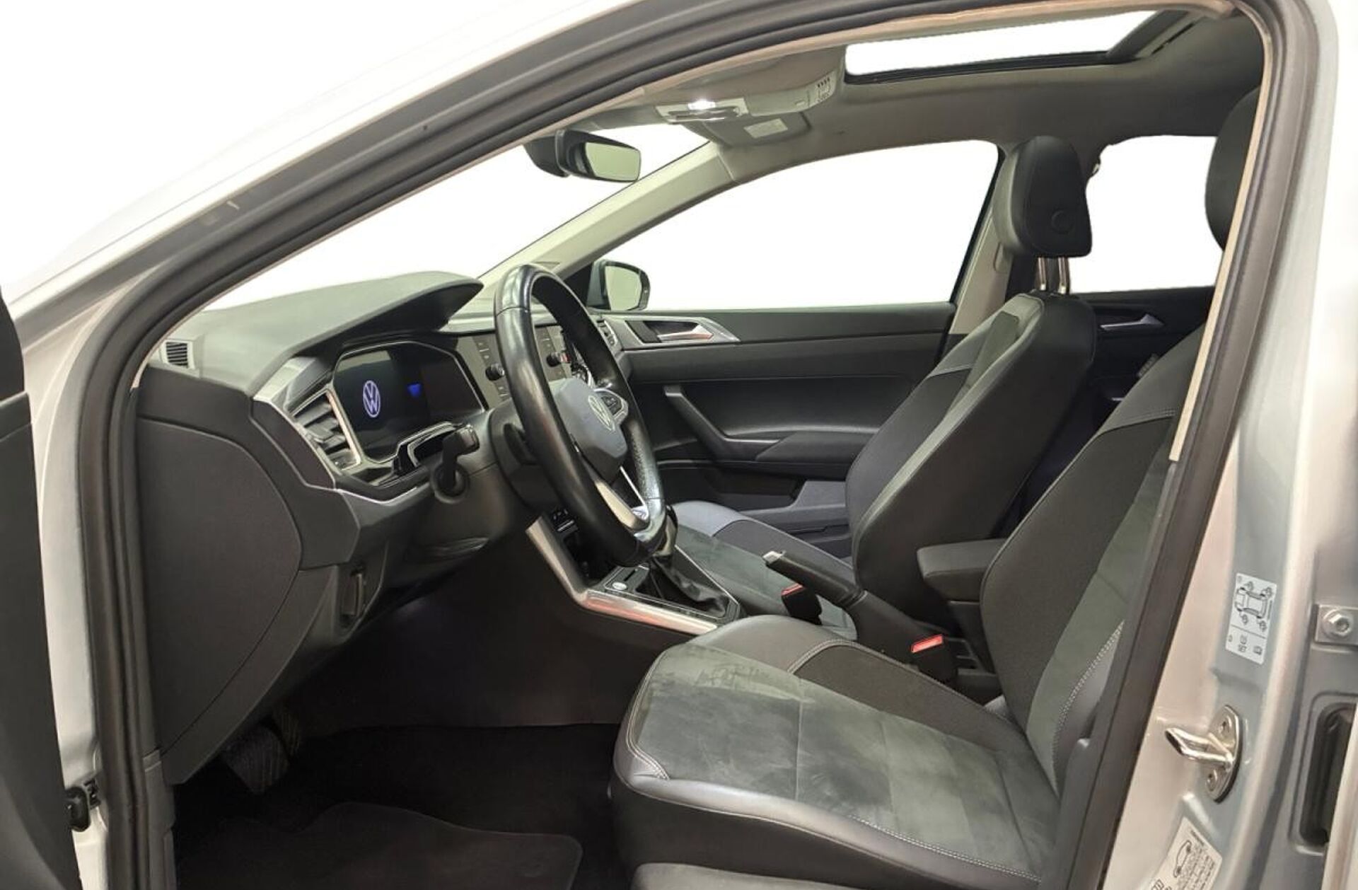 VOLKSWAGEN Polo 1.0 TSI Urban DSG