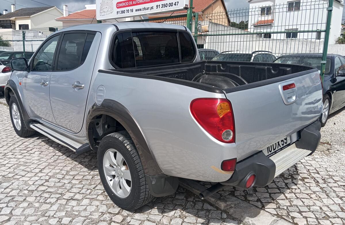 MITSUBISHI L 200 2.5 DI-D CD Instyle