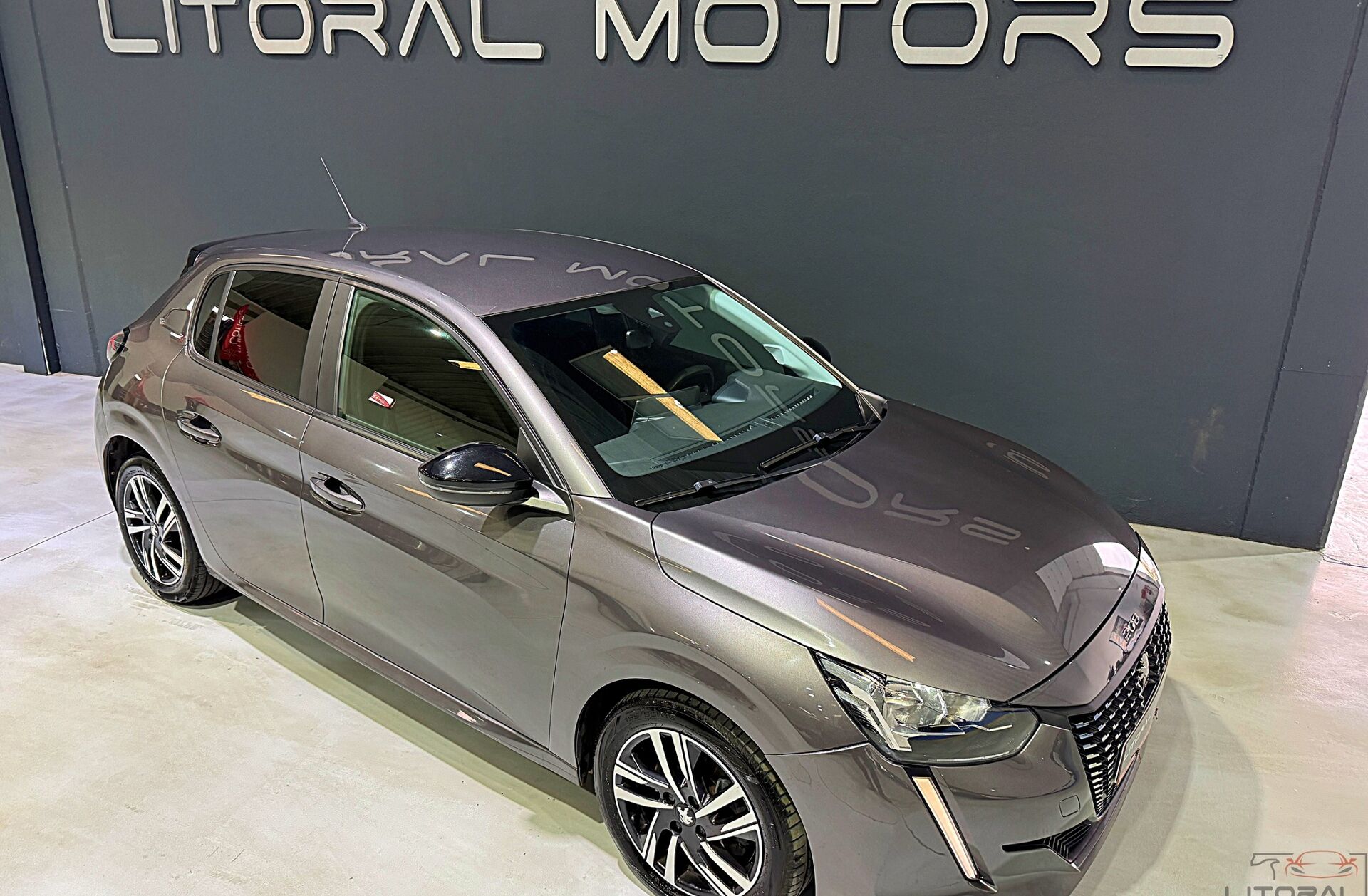 PEUGEOT 208 1.2 PureTech GT