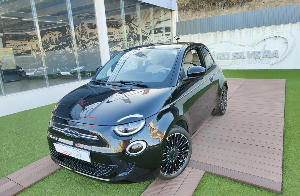 FIAT 500 3+1 42 kWh Icon
