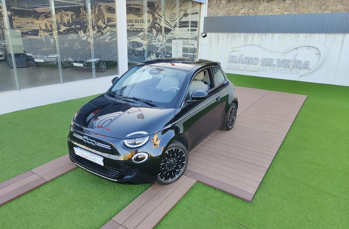 FIAT 500 3+1 42 kWh Icon
