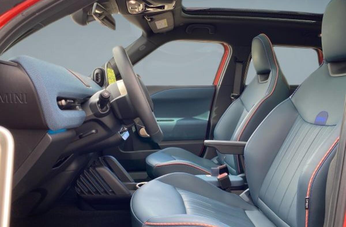 MINI Mini Cooper SE Favoured XL