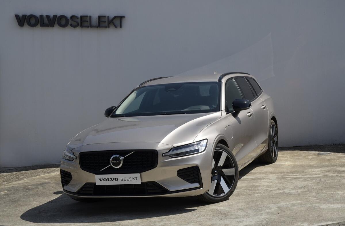 VOLVO V60 2.0 T6 AWD TE Plus Dark