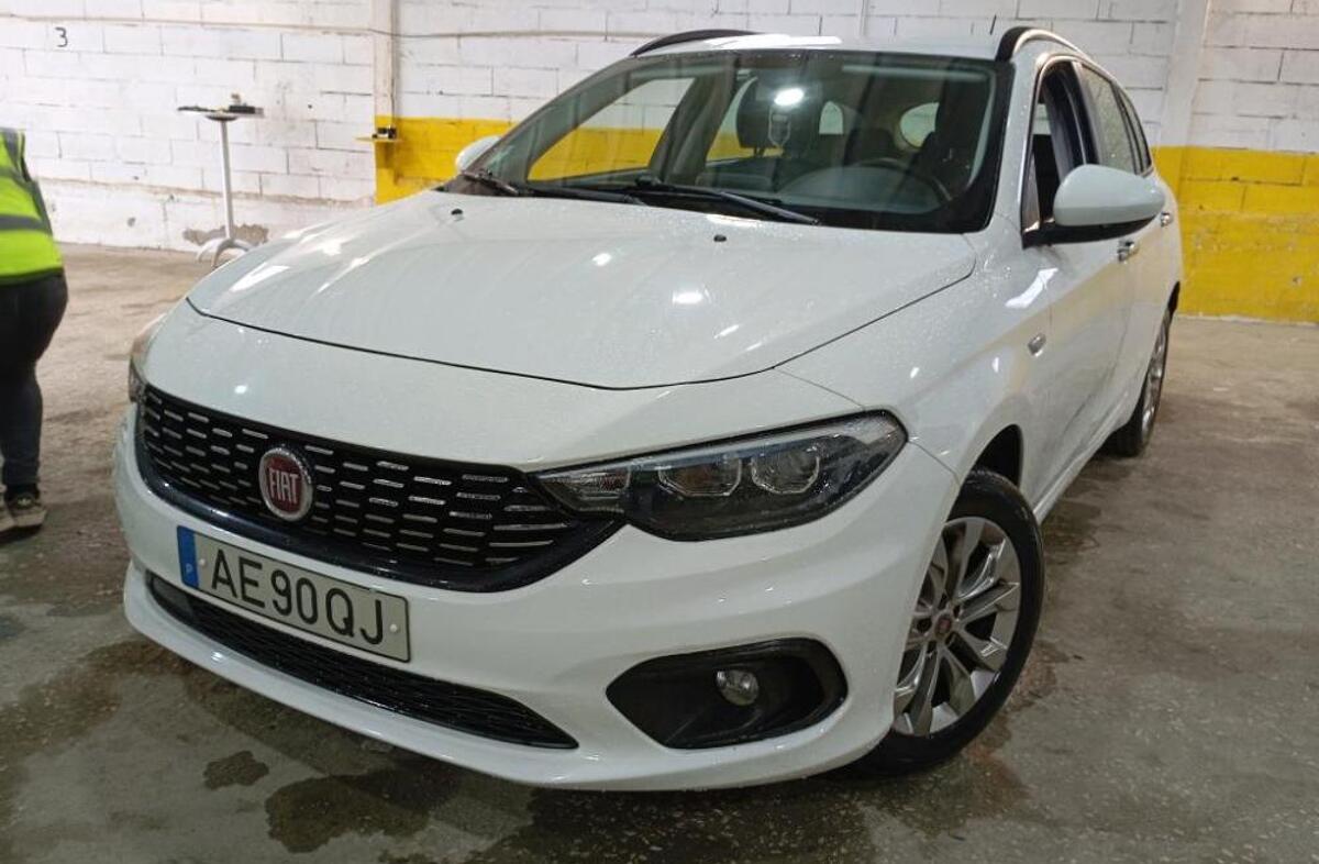 FIAT Tipo 1.3 M-Jet Lounge