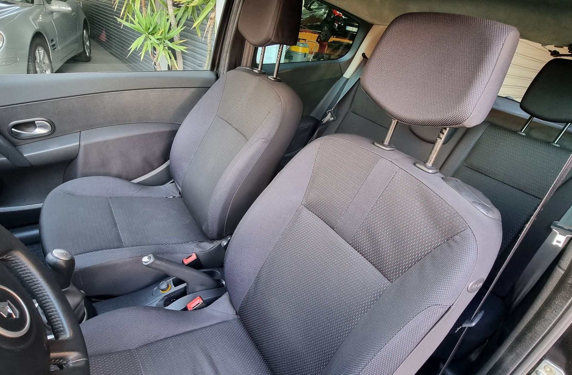 RENAULT Clio 1.2 16V Confort