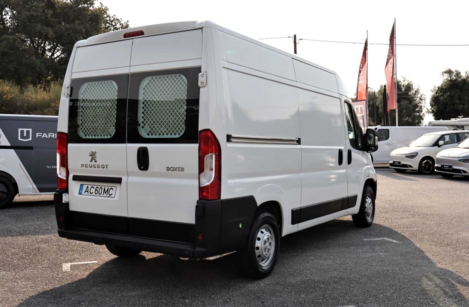 PEUGEOT Boxer 2.2 BlueHDi 335 L2