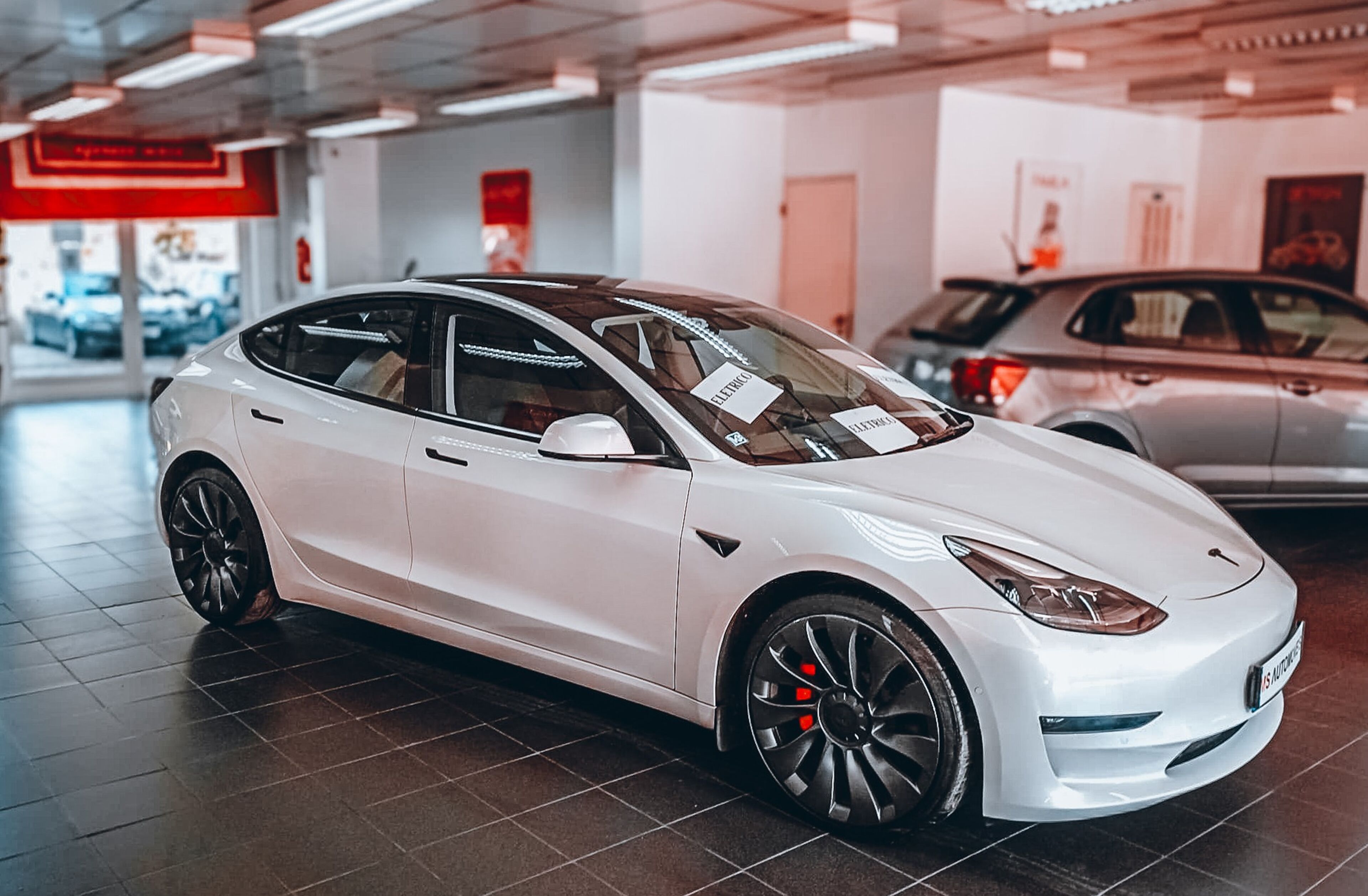 TESLA Model X model 3 perfomance