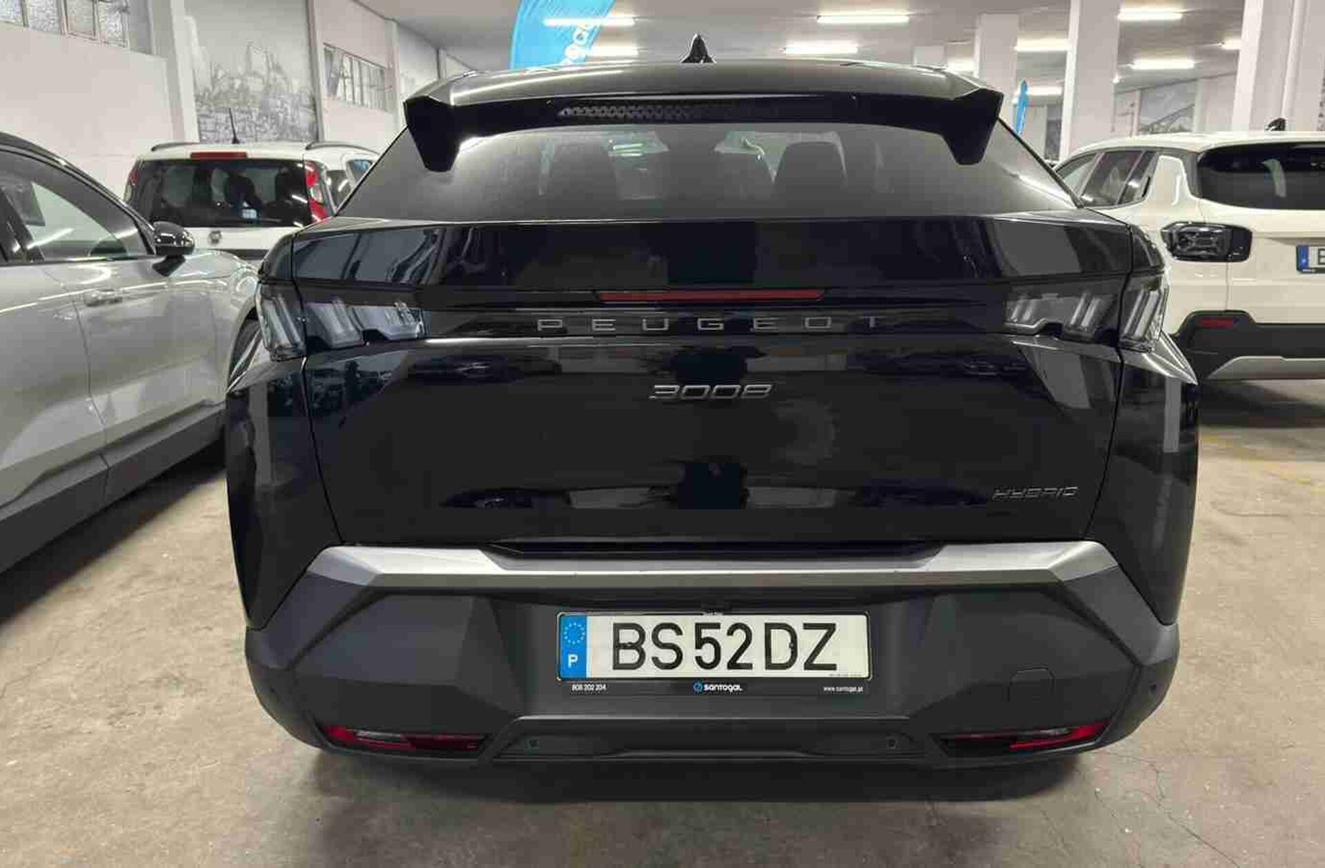 PEUGEOT 3008 1.2 Hybrid Allure e-DCS6