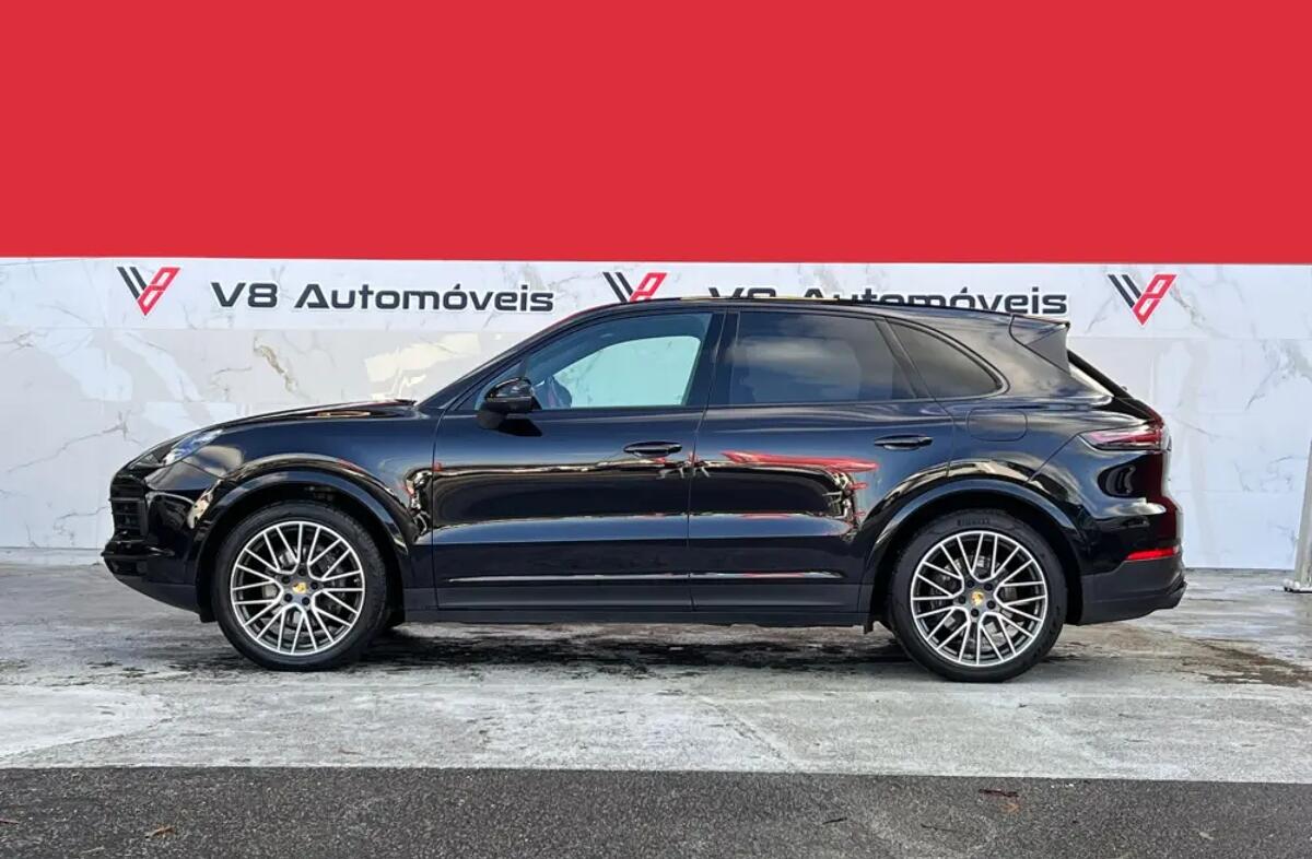 PORSCHE Cayenne E-Hybrid