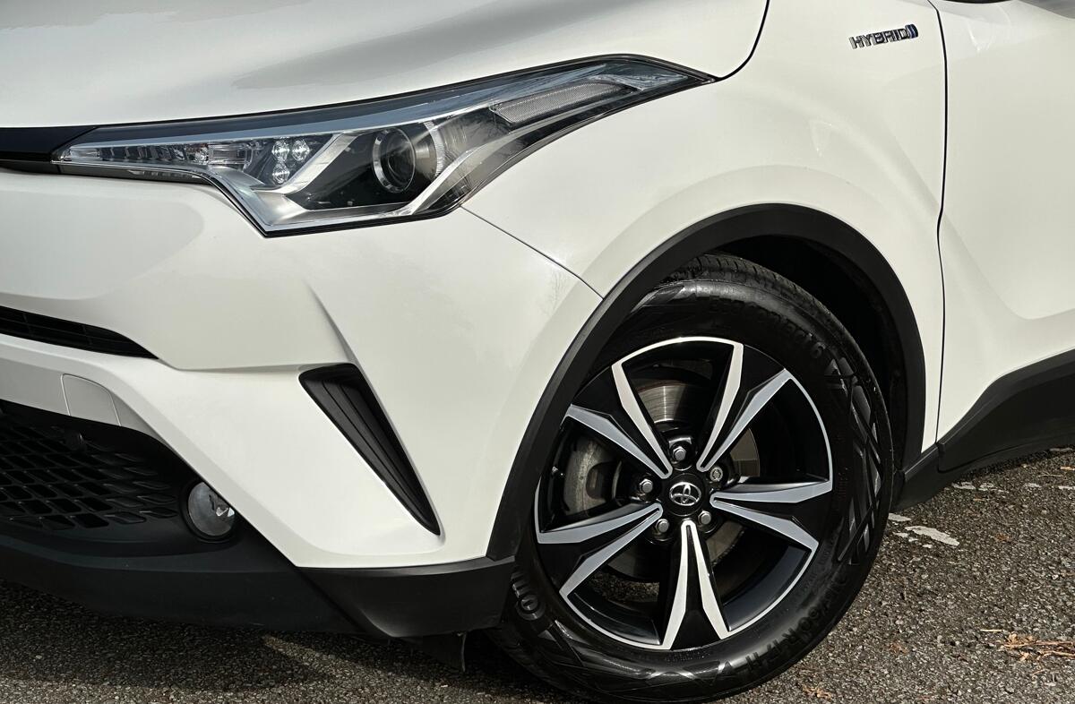 TOYOTA C-HR 1.8 HSD Comfort