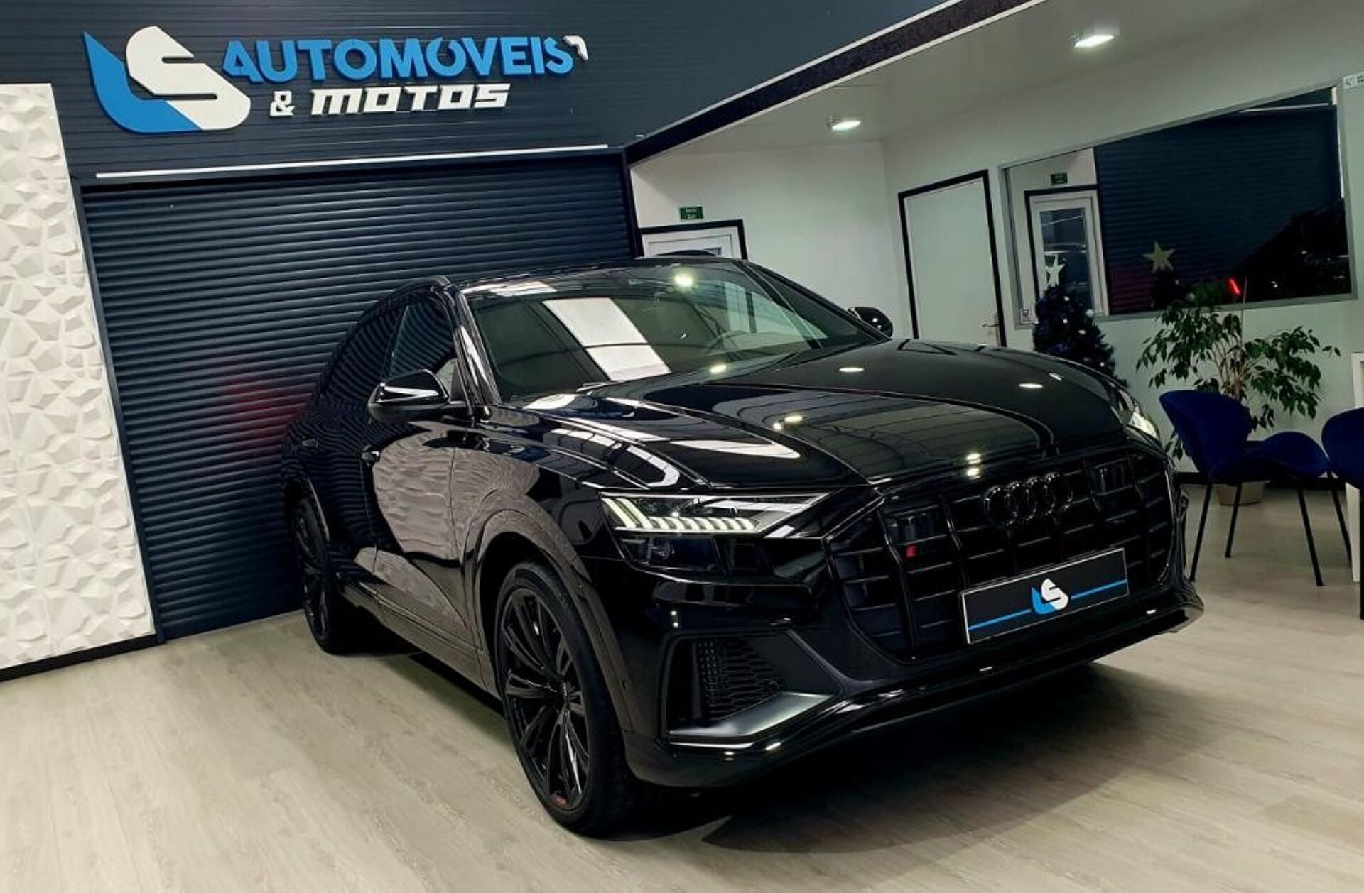 AUDI Q7 S TFSI quattro Tiptronic