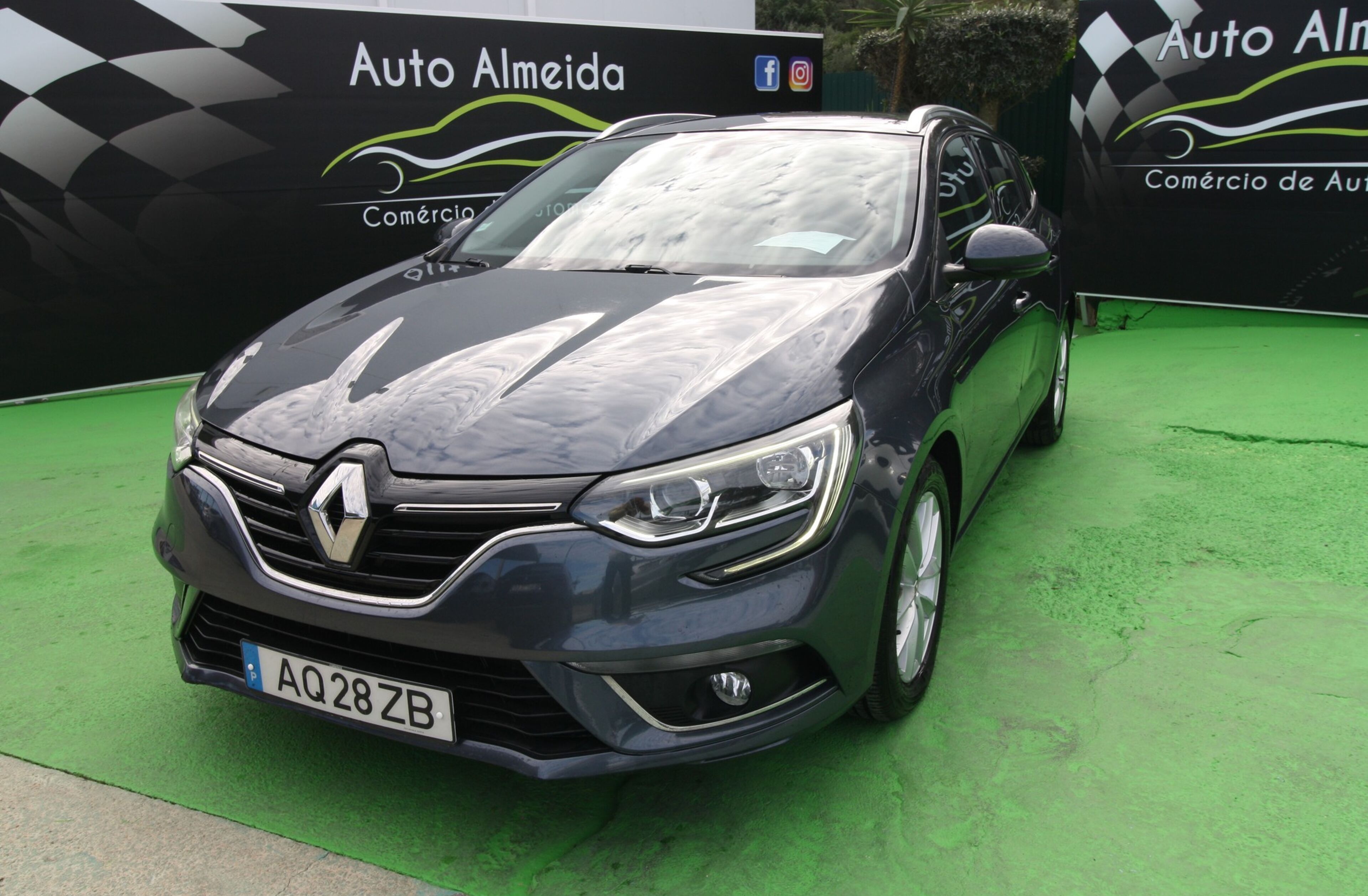 RENAULT Mégane 1.5 dCi Limited EDC