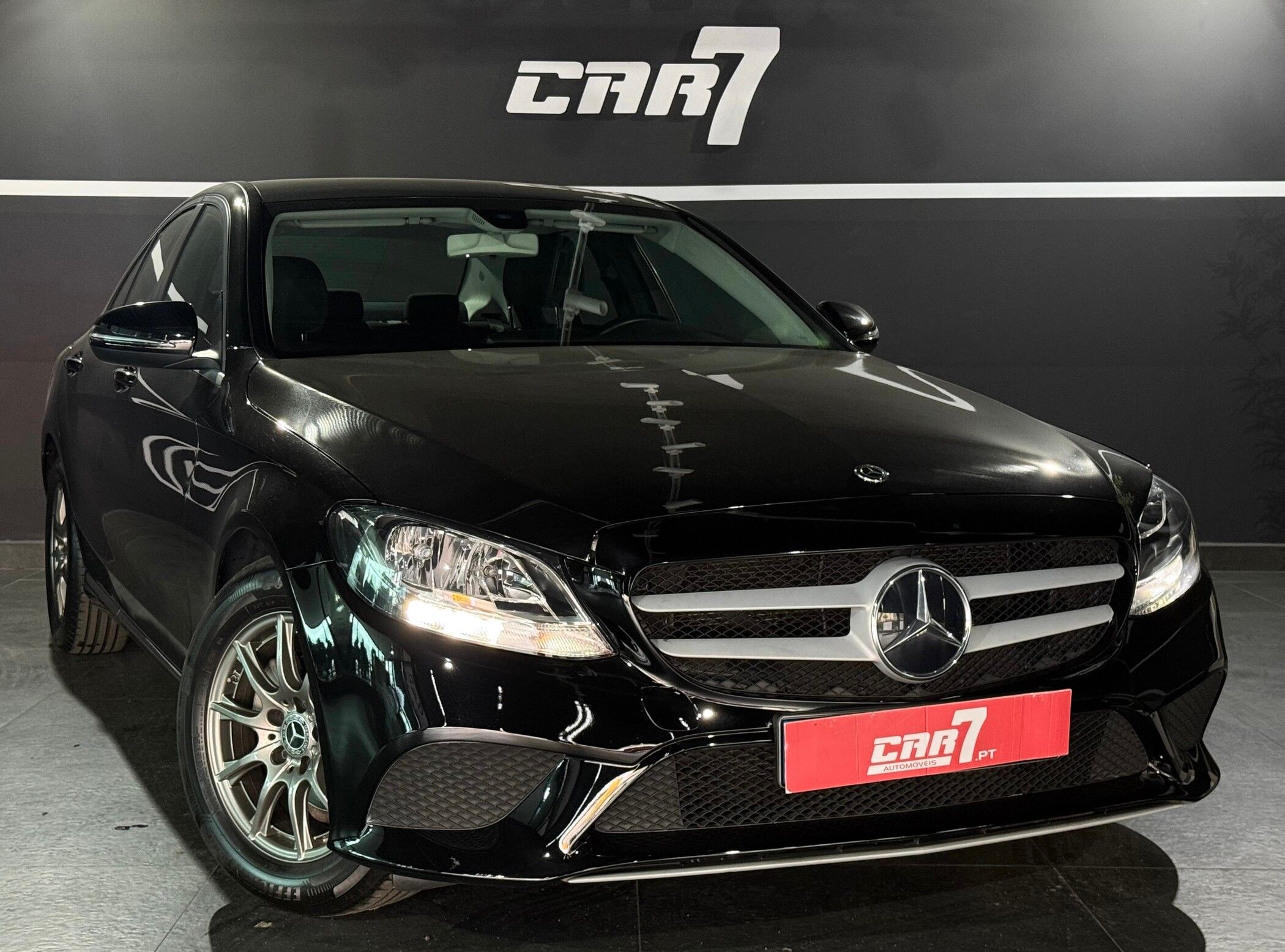 Mercedes Classe C C 200 d Business Solutions com 41 865 km por 25 990 € Car7 - Ovar | Aveiro