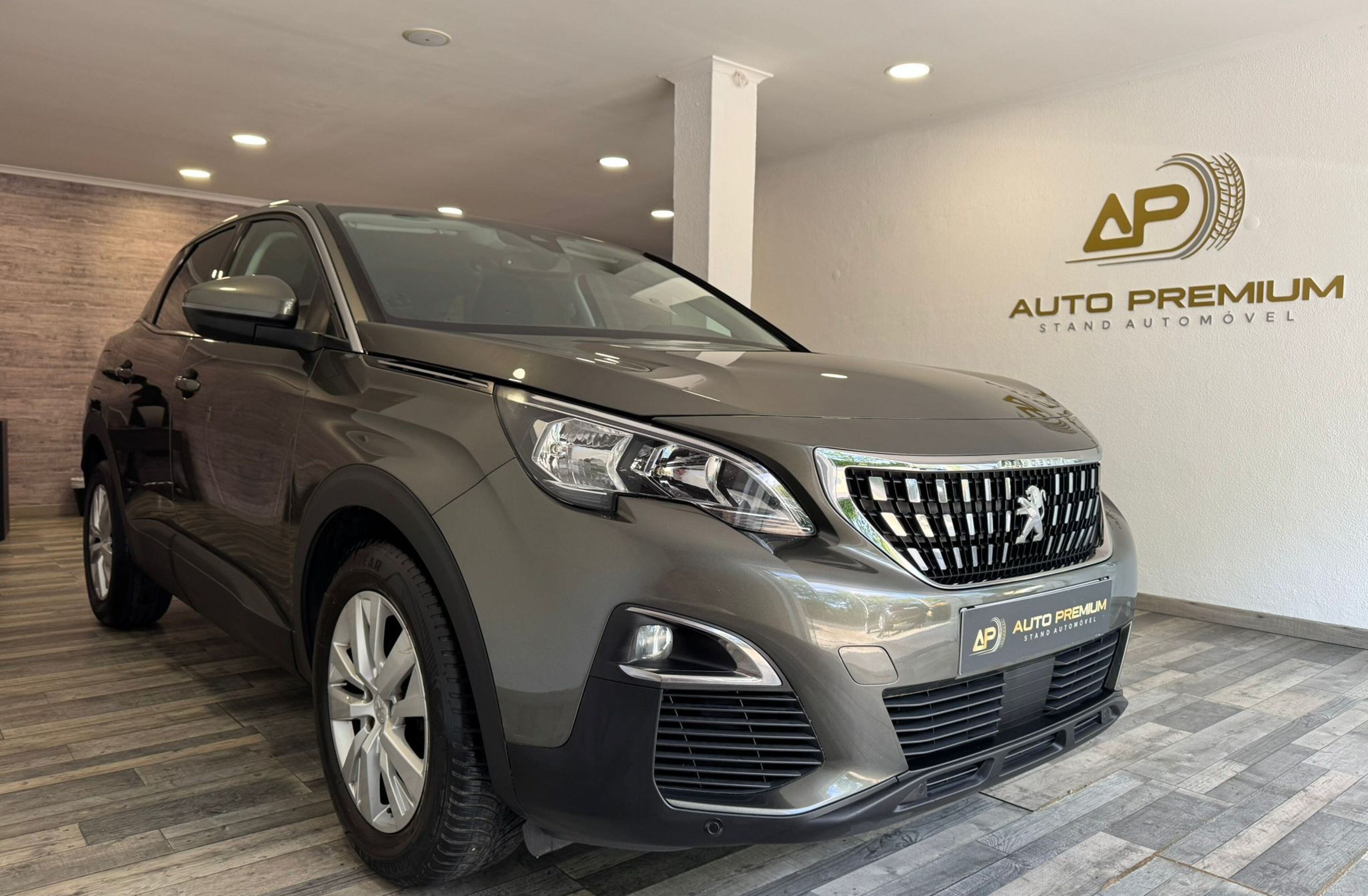PEUGEOT 3008 1.5 BlueHDi Active
