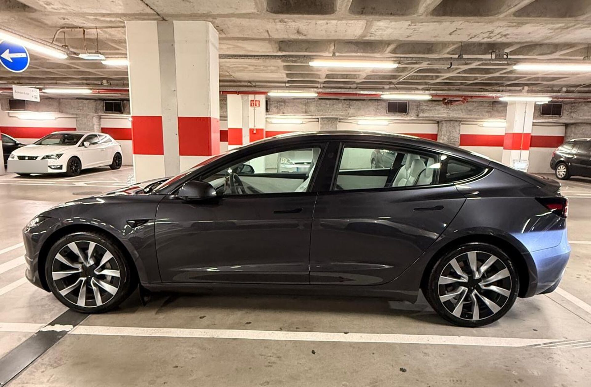 TESLA Model 3 Long Range Tração Integral