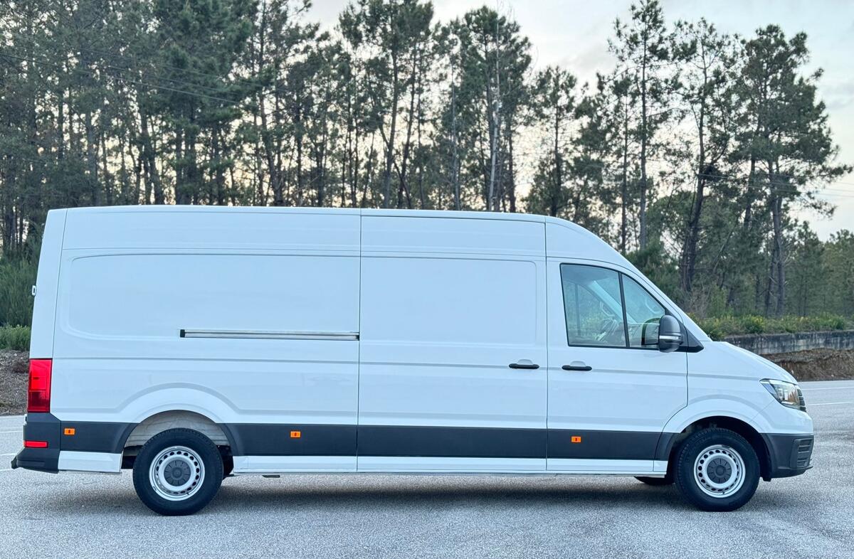 VOLKSWAGEN Crafter 35 2.0 TDI CD L4 Longo